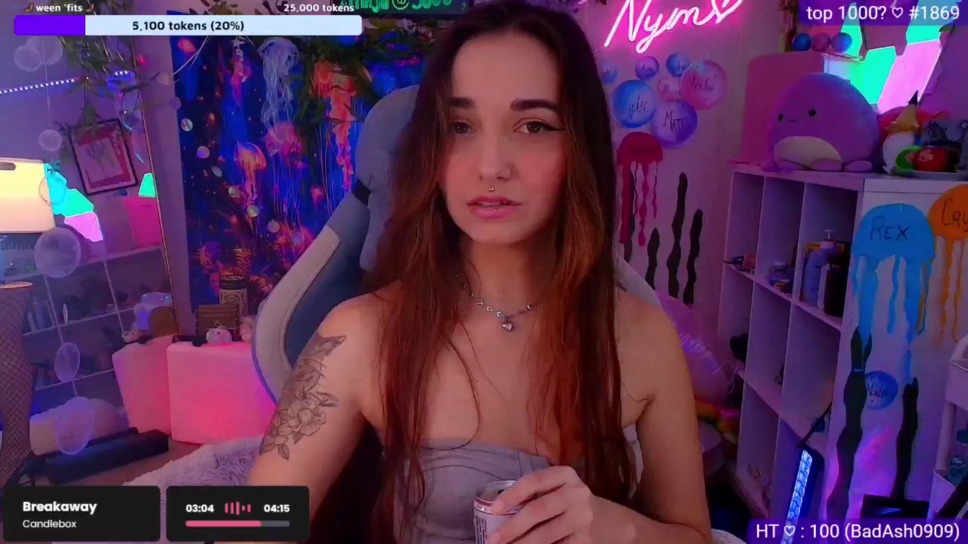 Gallery image thumbnail from Nym_x's myfreecams stream on, 08/16/2025, 04:12 image 3 of 20