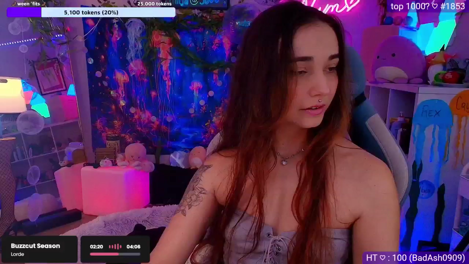 Gallery image thumbnail from Nym_x's myfreecams stream on, 08/16/2025, 04:12 image 4 of 20