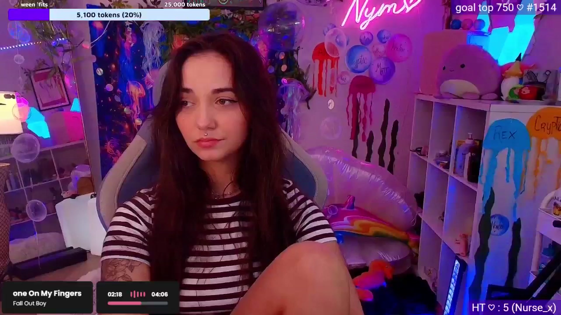 Gallery image thumbnail from Nym_x's myfreecams stream on, 08/21/2025, 01:51 image 18 of 20
