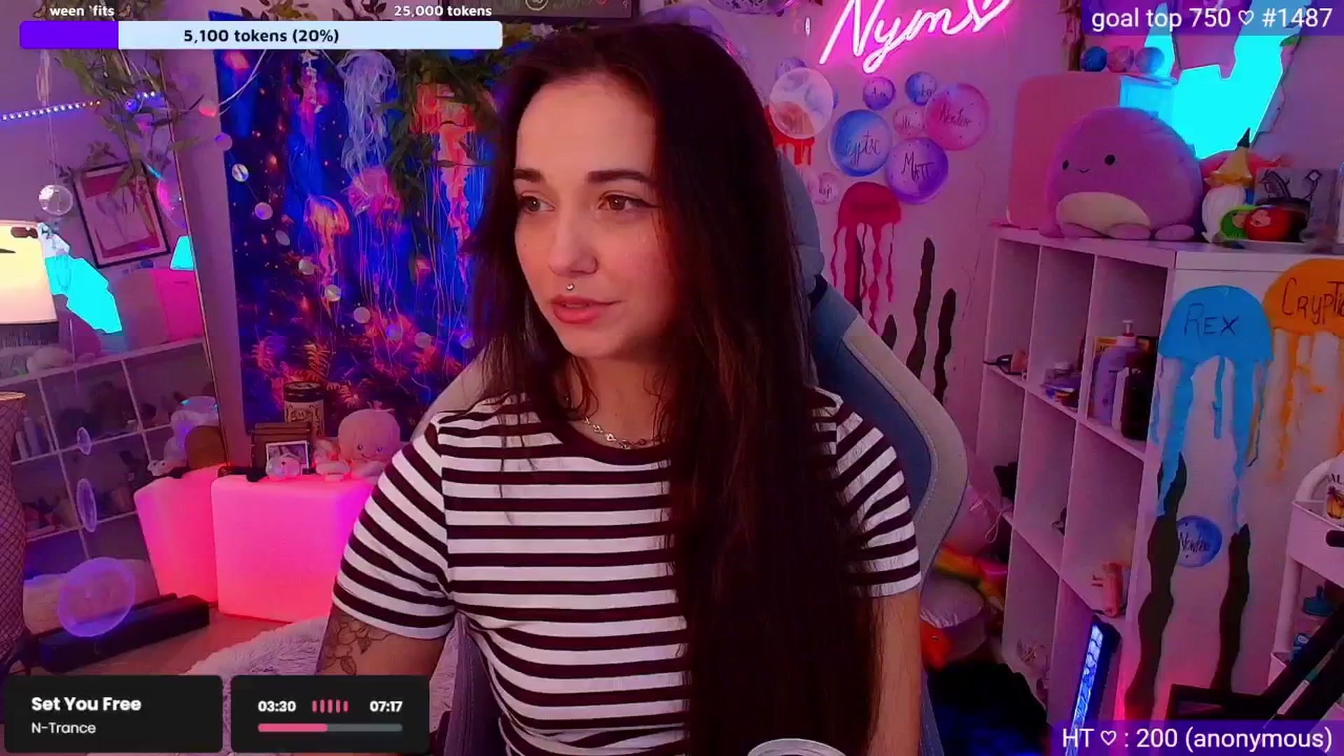 Gallery image thumbnail from Nym_x's myfreecams stream on, 08/21/2025, 04:16 image 7 of 20