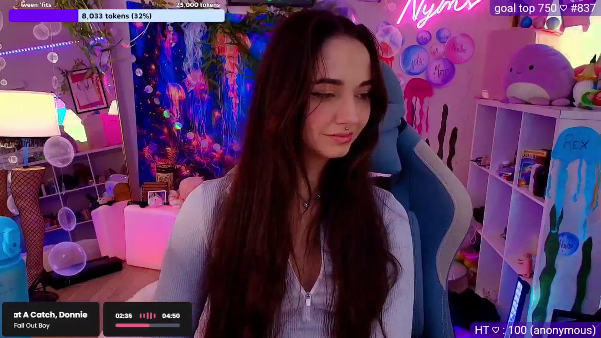 Gallery image thumbnail from Nym_x's myfreecams stream on, 08/28/2025, 03:46 image 17 of 20