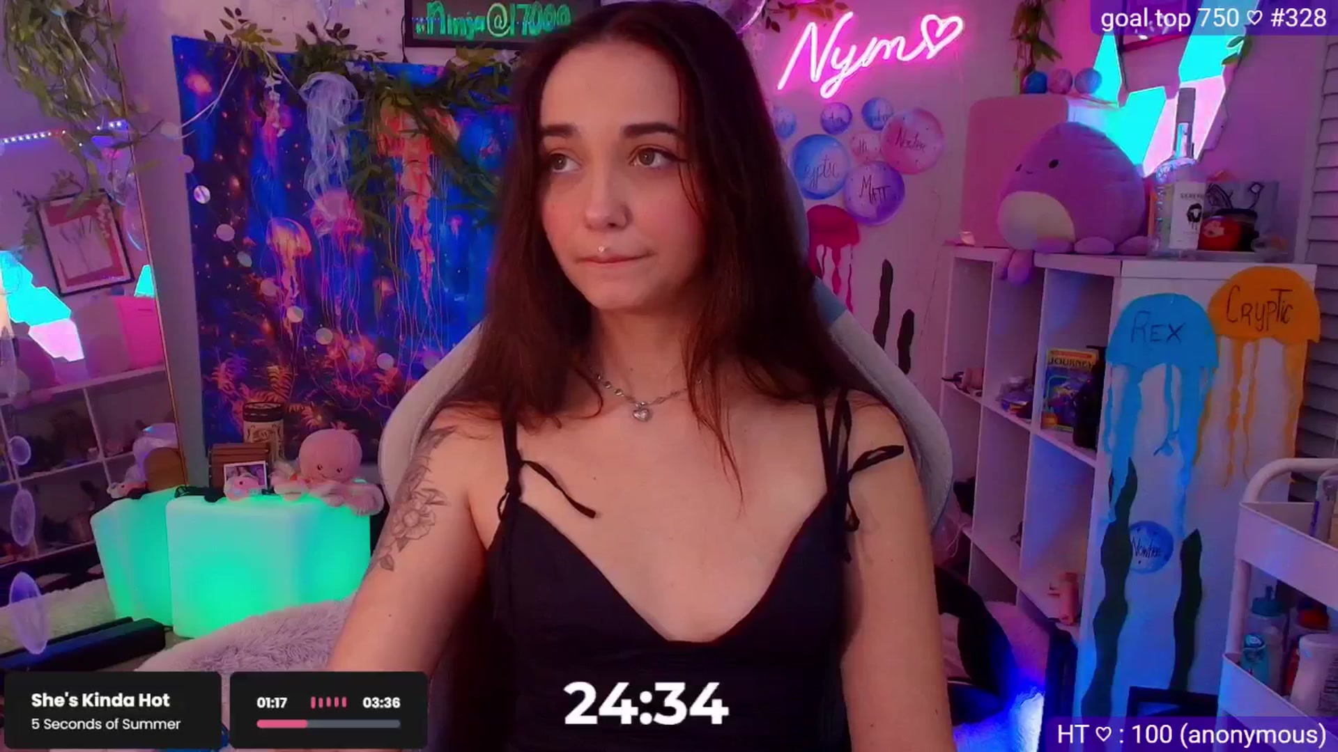 Gallery image thumbnail from Nym_x's myfreecams stream on, 09/07/2025, 04:06 image 17 of 20