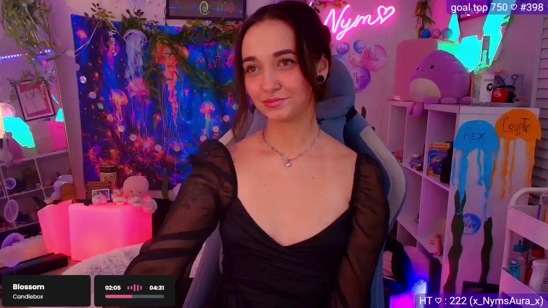 Gallery image thumbnail from Nym_x's myfreecams stream on, 09/08/2025, 04:57 image 8 of 20