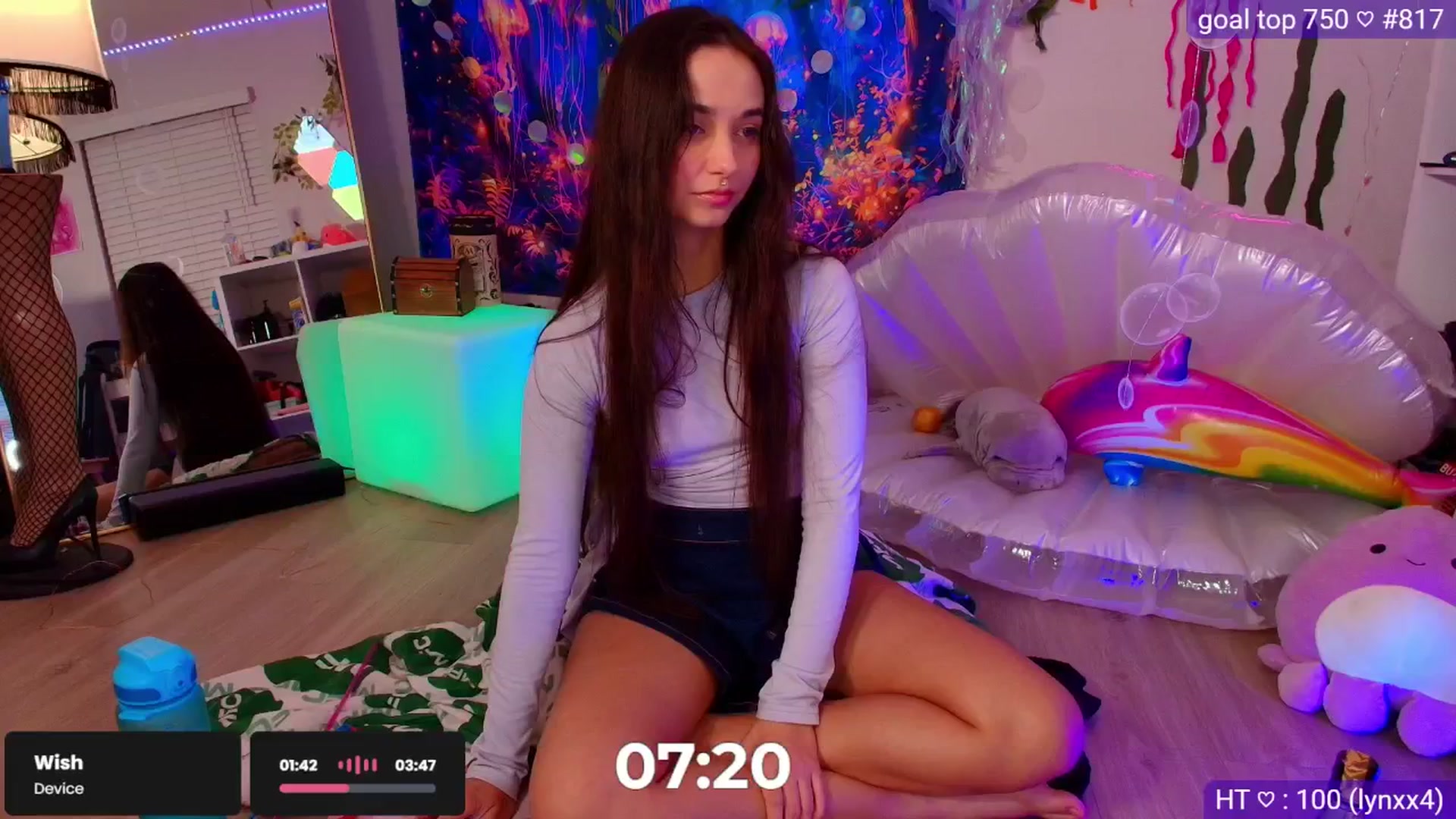 Gallery image thumbnail from Nym_x's myfreecams stream on, 09/18/2025, 03:54 image 19 of 20