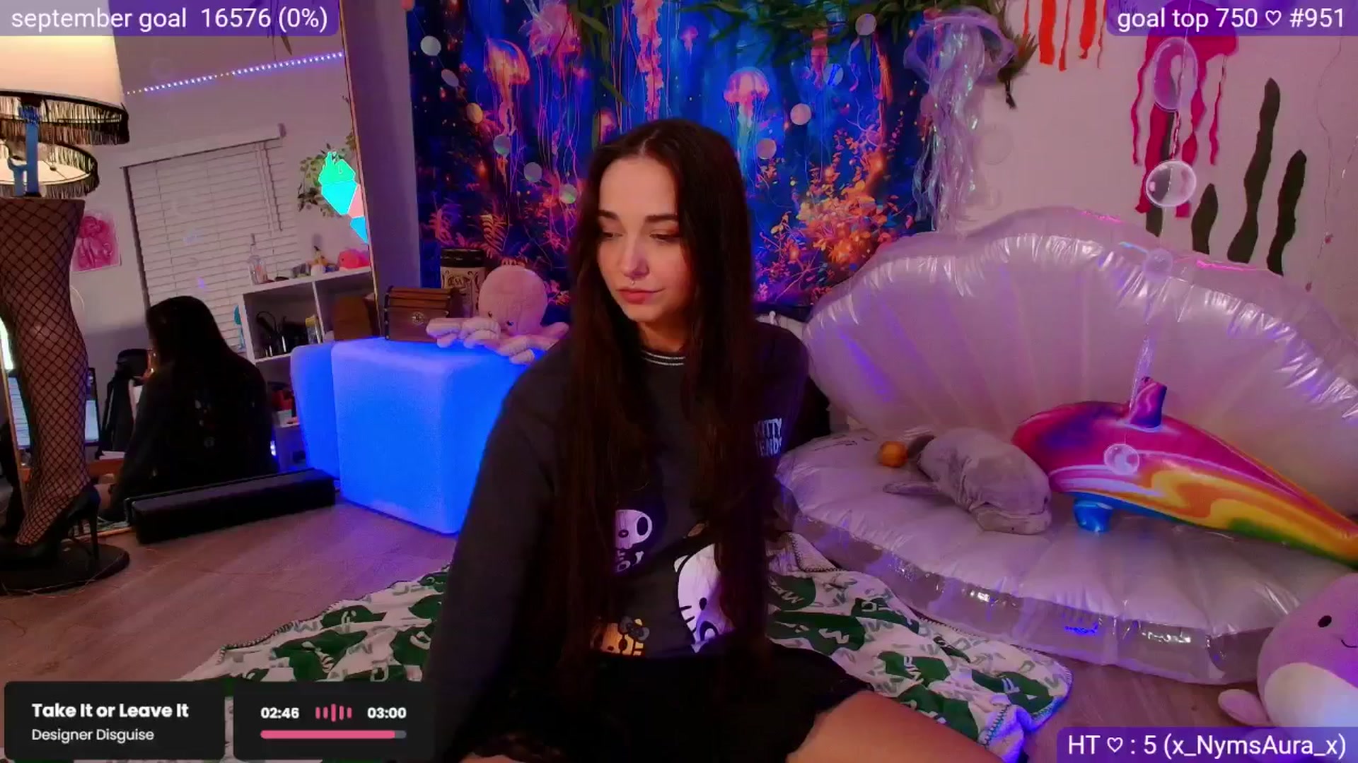Gallery image thumbnail from Nym_x's myfreecams stream on, 09/28/2025, 04:06 image 6 of 20