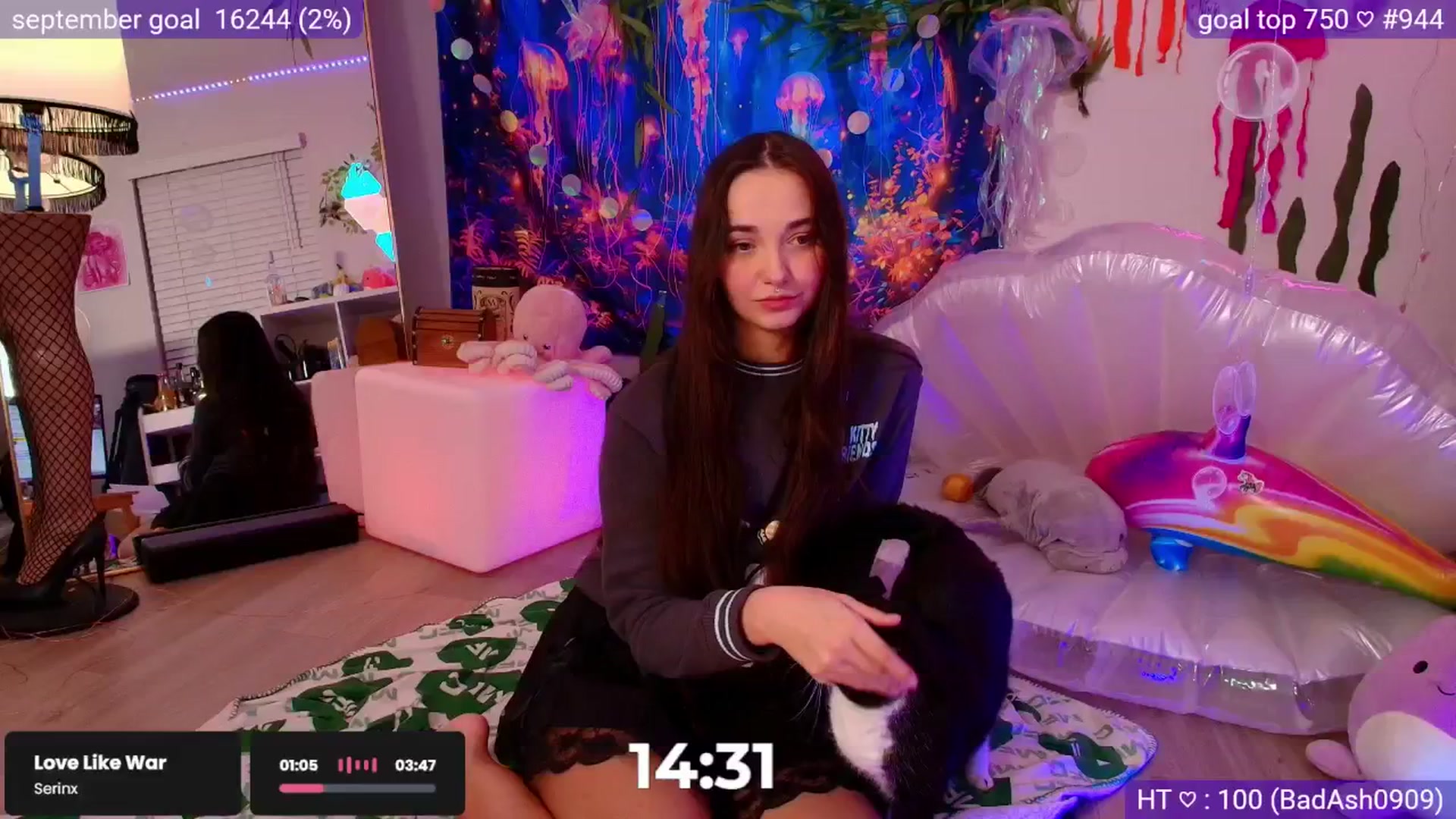 Gallery image thumbnail from Nym_x's myfreecams stream on, 09/28/2025, 04:06 image 9 of 20
