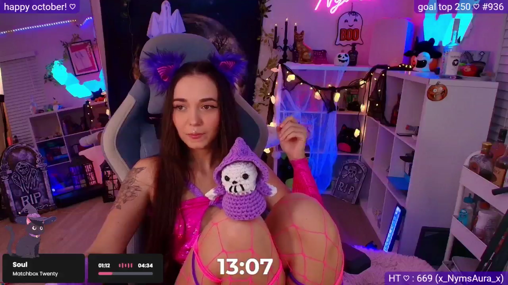 Gallery image thumbnail from Nym_x's myfreecams stream on, 10/02/2025, 03:00 image 19 of 20