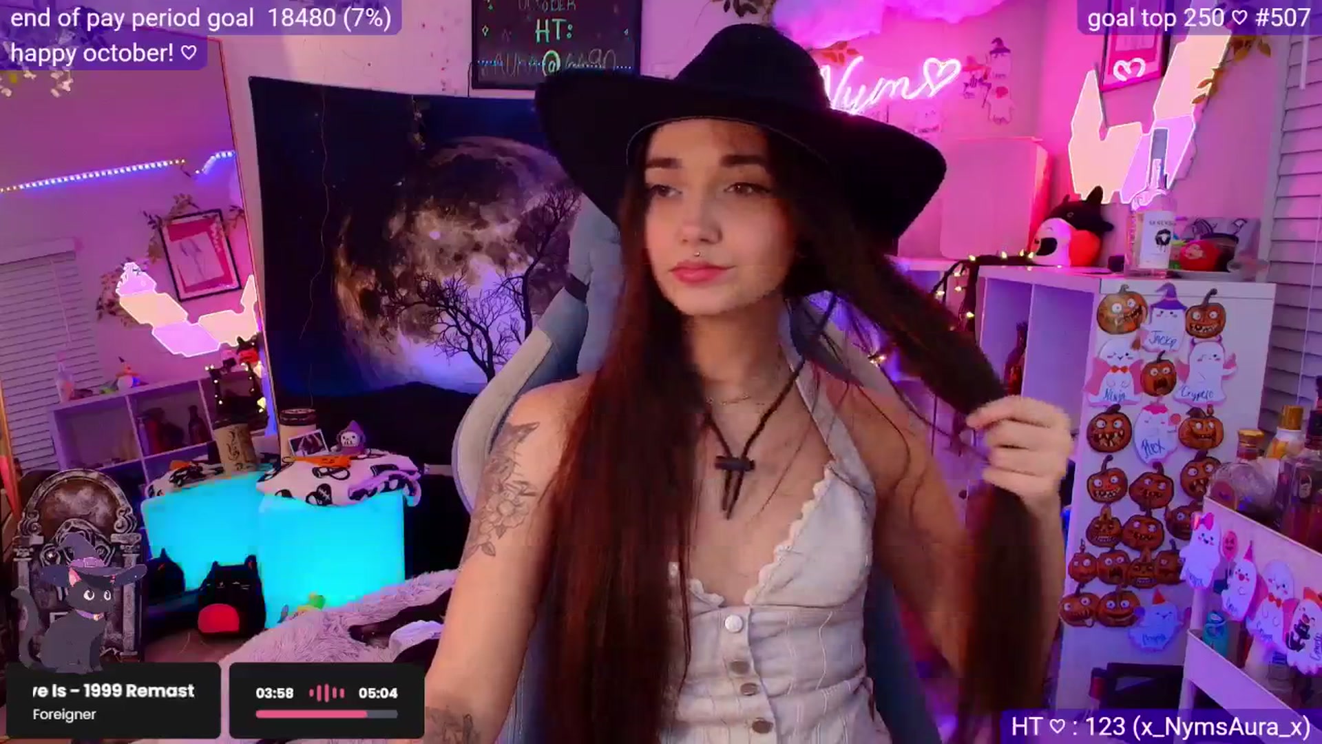 Gallery image thumbnail from Nym_x's myfreecams stream on, 10/16/2025, 03:46 image 3 of 20