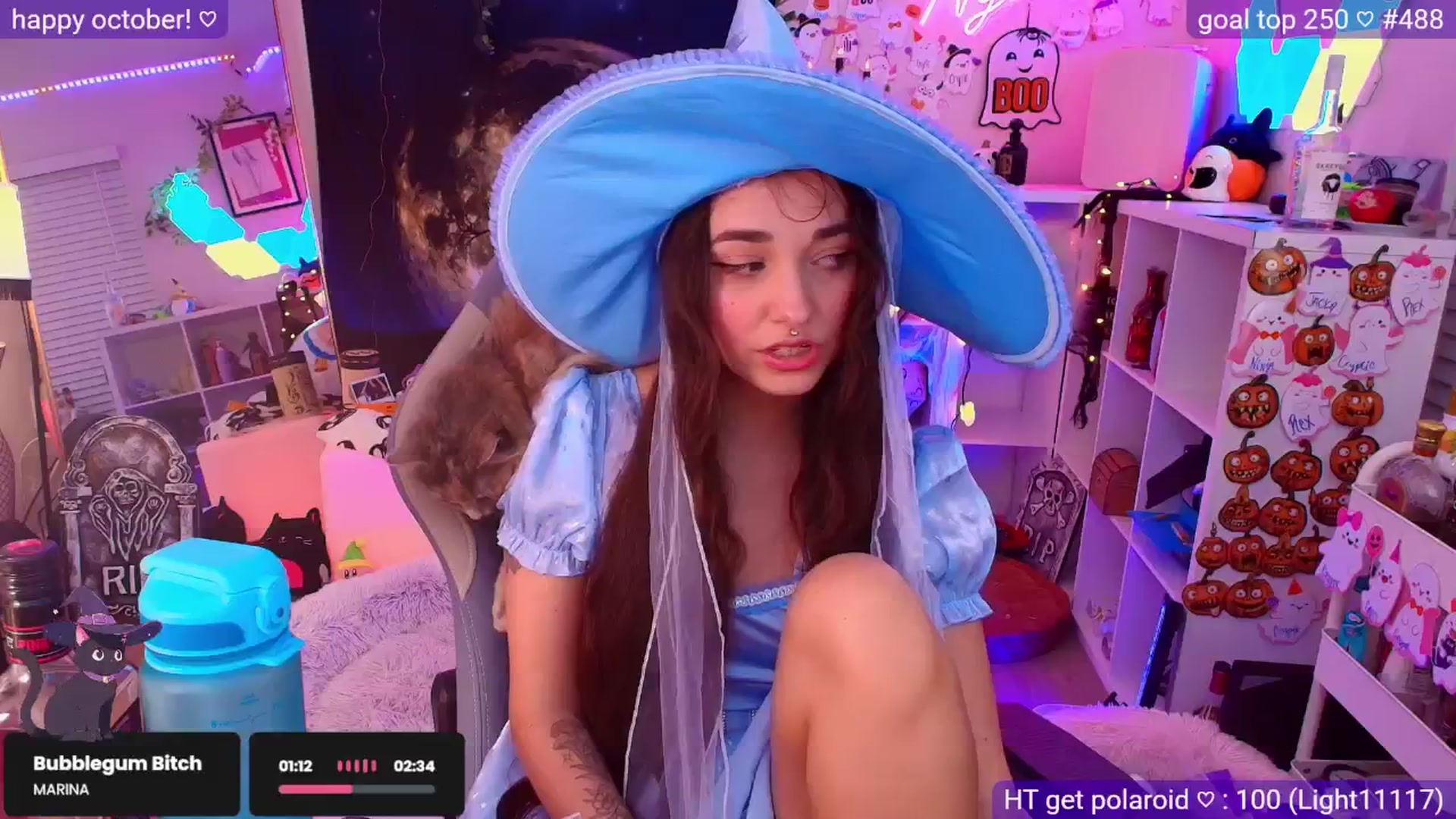 Gallery image thumbnail from Nym_x's myfreecams stream on, 10/19/2025, 03:35 image 5 of 20