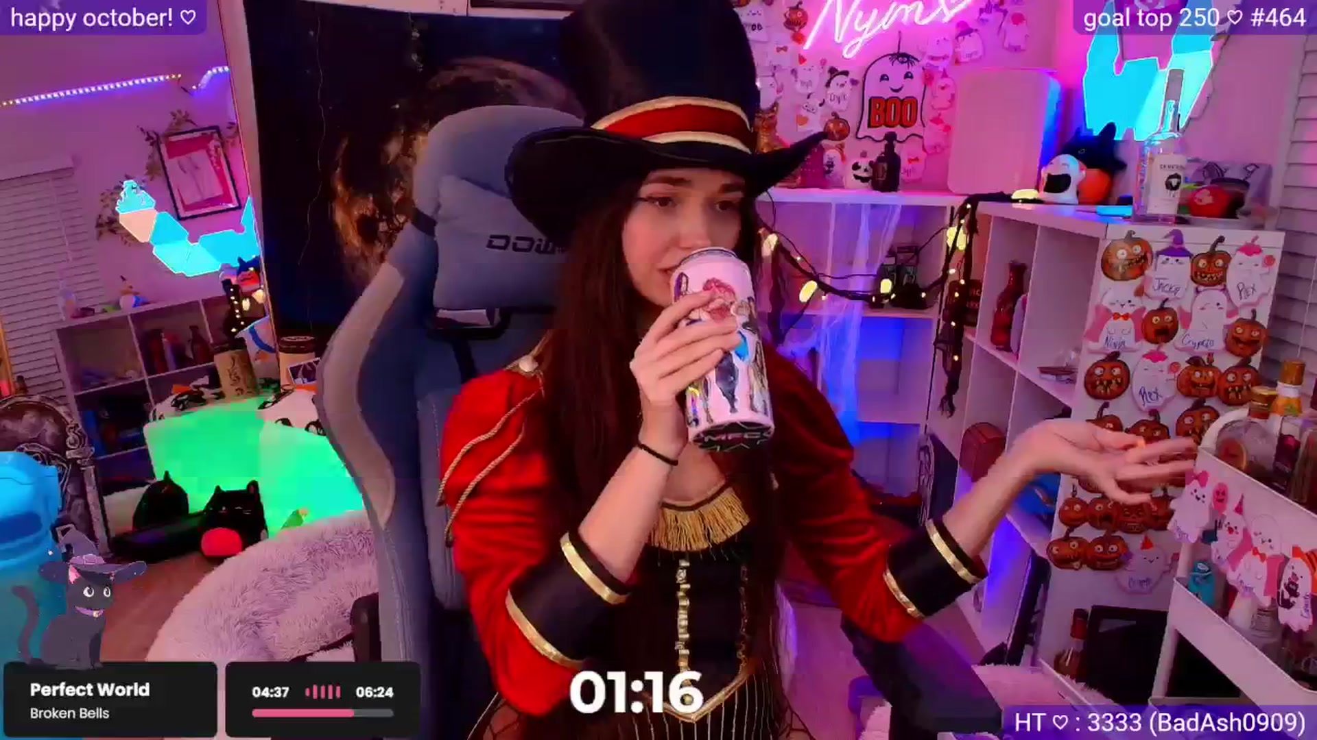 Gallery image thumbnail from Nym_x's myfreecams stream on, 10/26/2025, 04:56 image 13 of 20