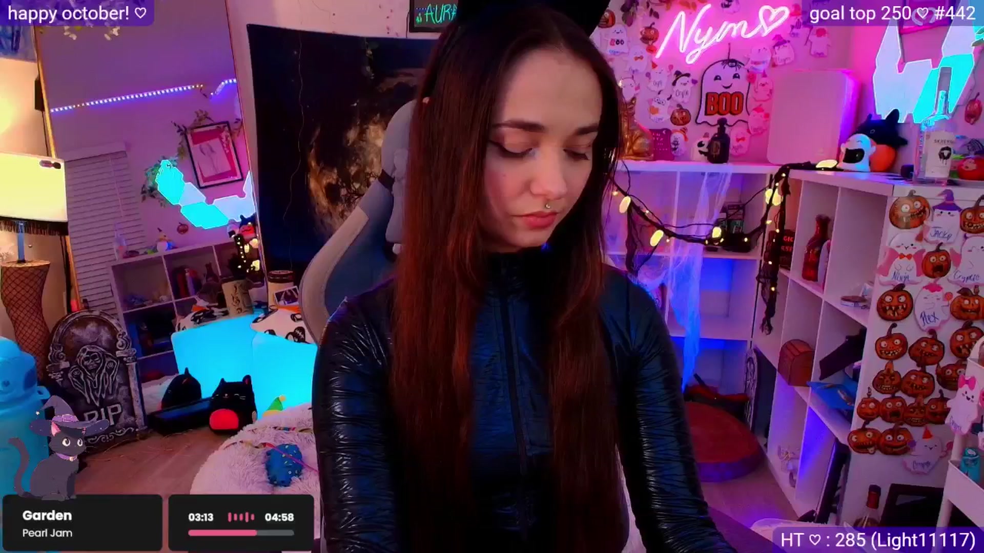 Gallery image thumbnail from Nym_x's myfreecams stream on, 10/27/2025, 04:09 image 9 of 20