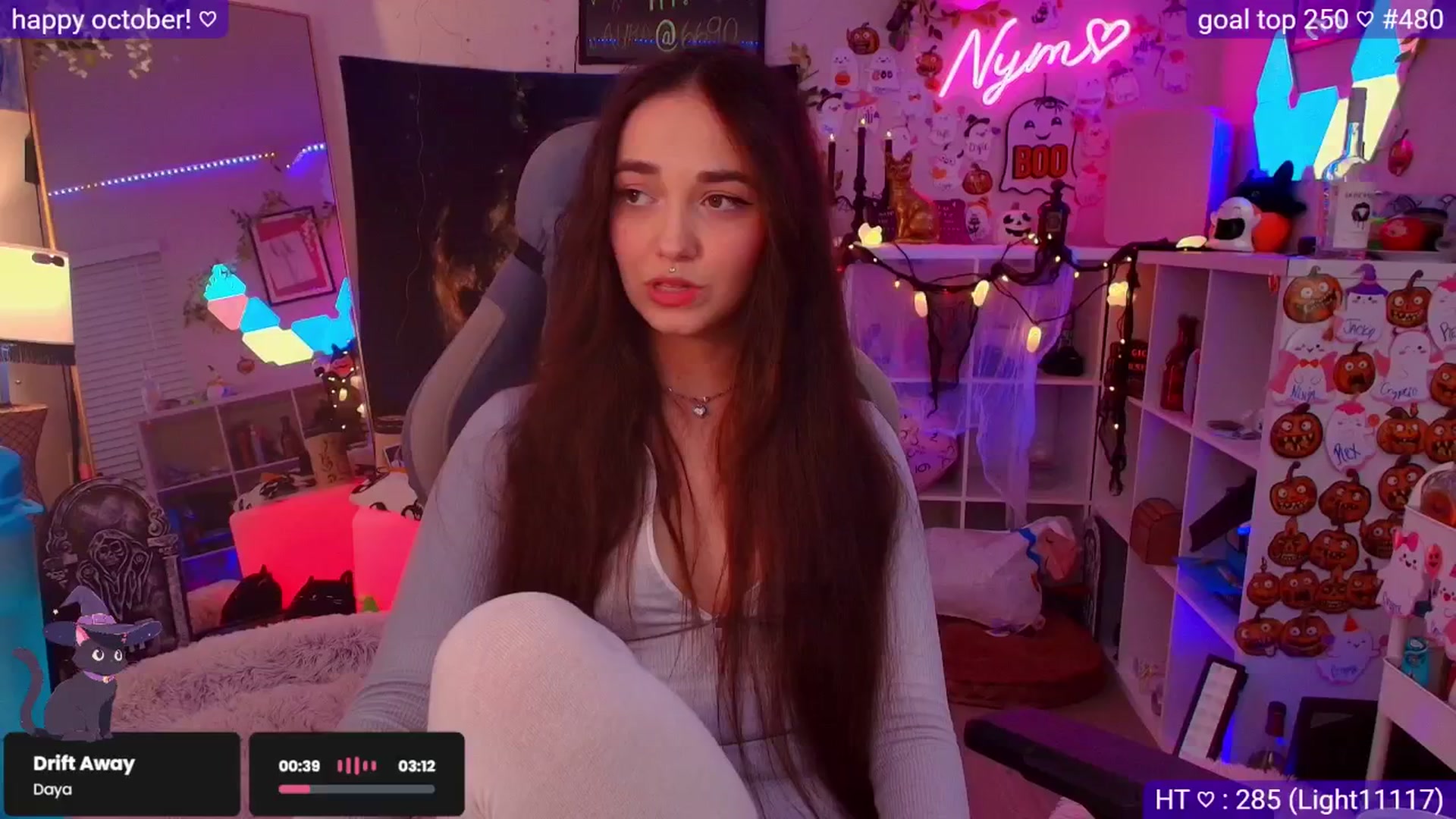 Gallery image thumbnail from Nym_x's myfreecams stream on, 10/30/2025, 04:17 image 3 of 20