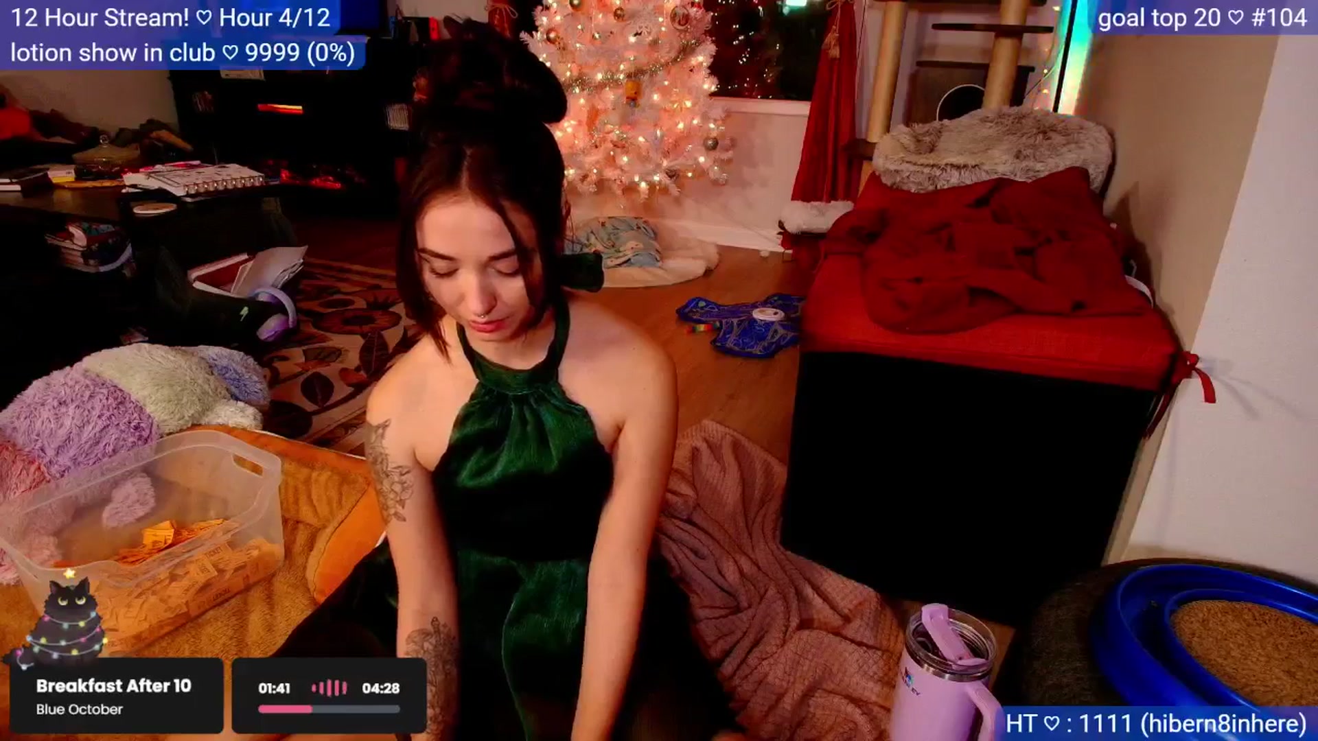 Gallery image thumbnail from Nym_x's myfreecams stream on, 01/01/2026, 24:33 image 15 of 20