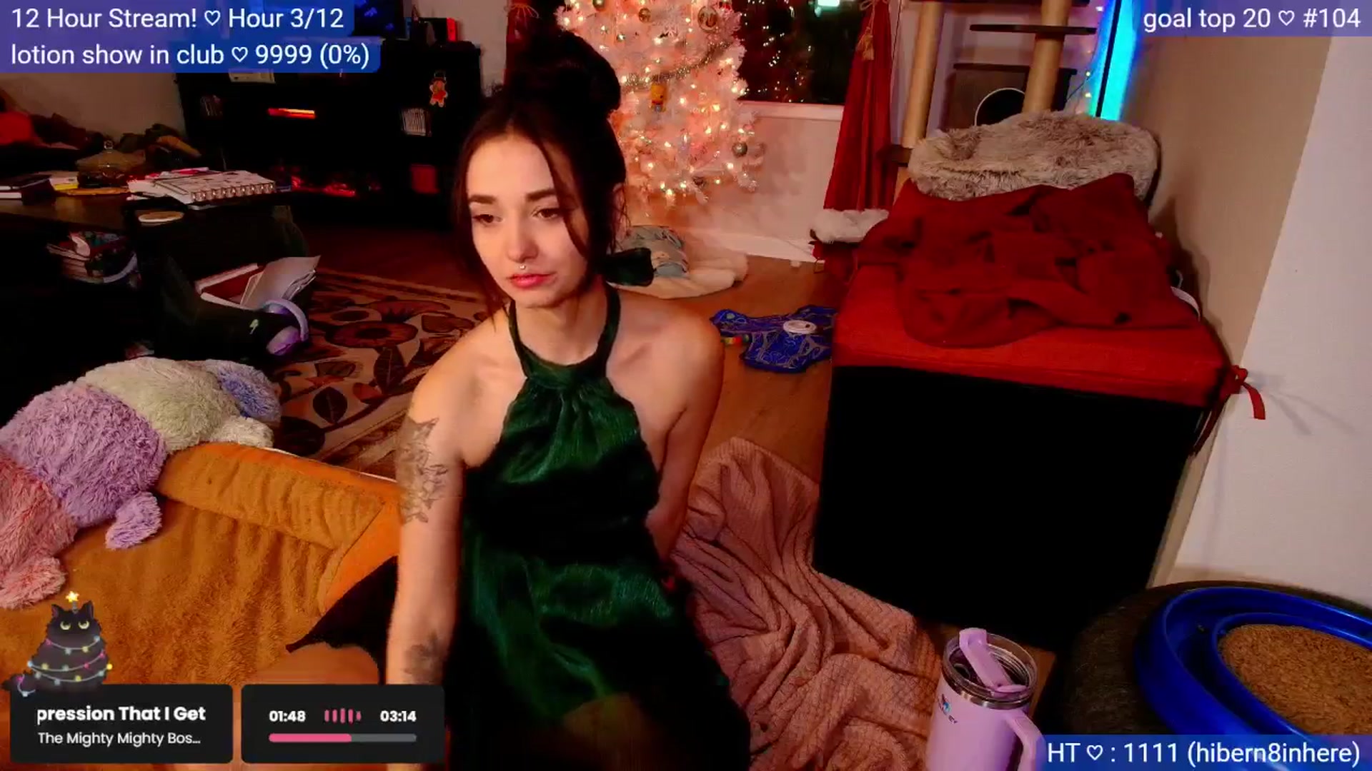 Gallery image thumbnail from Nym_x's myfreecams stream on, 01/01/2026, 24:33 image 14 of 20