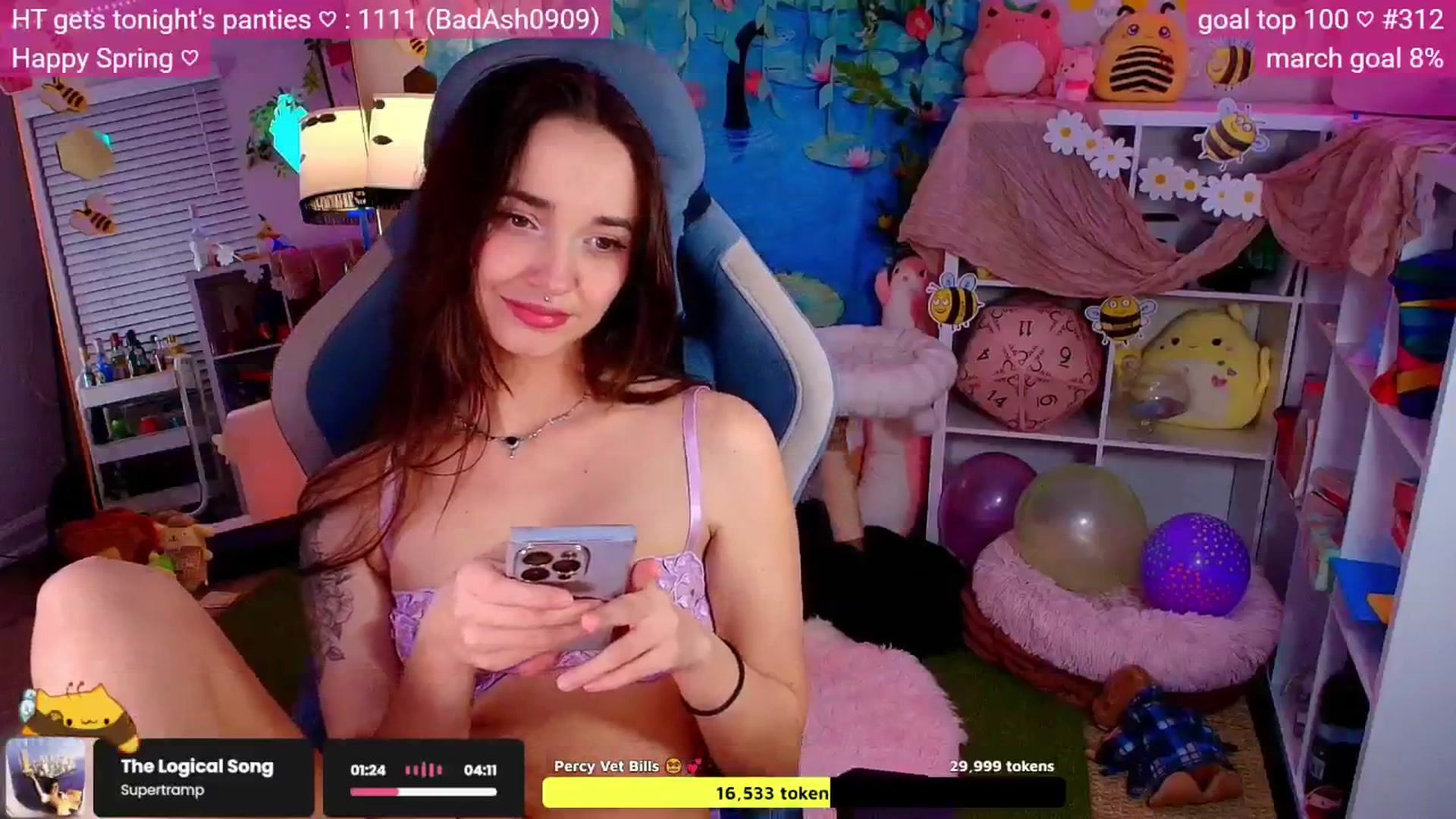 Gallery image thumbnail from Nym_x's myfreecams stream on, 04/01/2026, 05:20 image 18 of 20