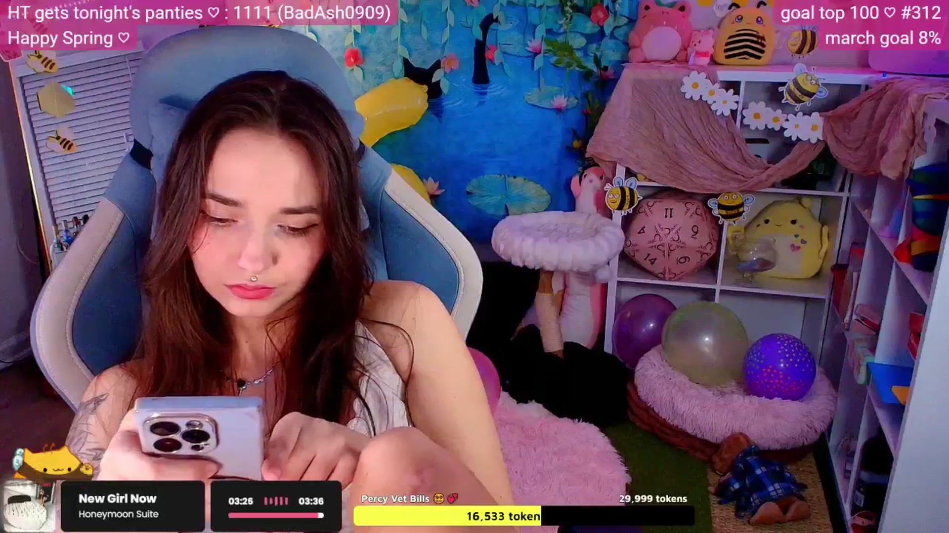 Gallery image thumbnail from Nym_x's myfreecams stream on, 04/01/2026, 05:20 image 16 of 20