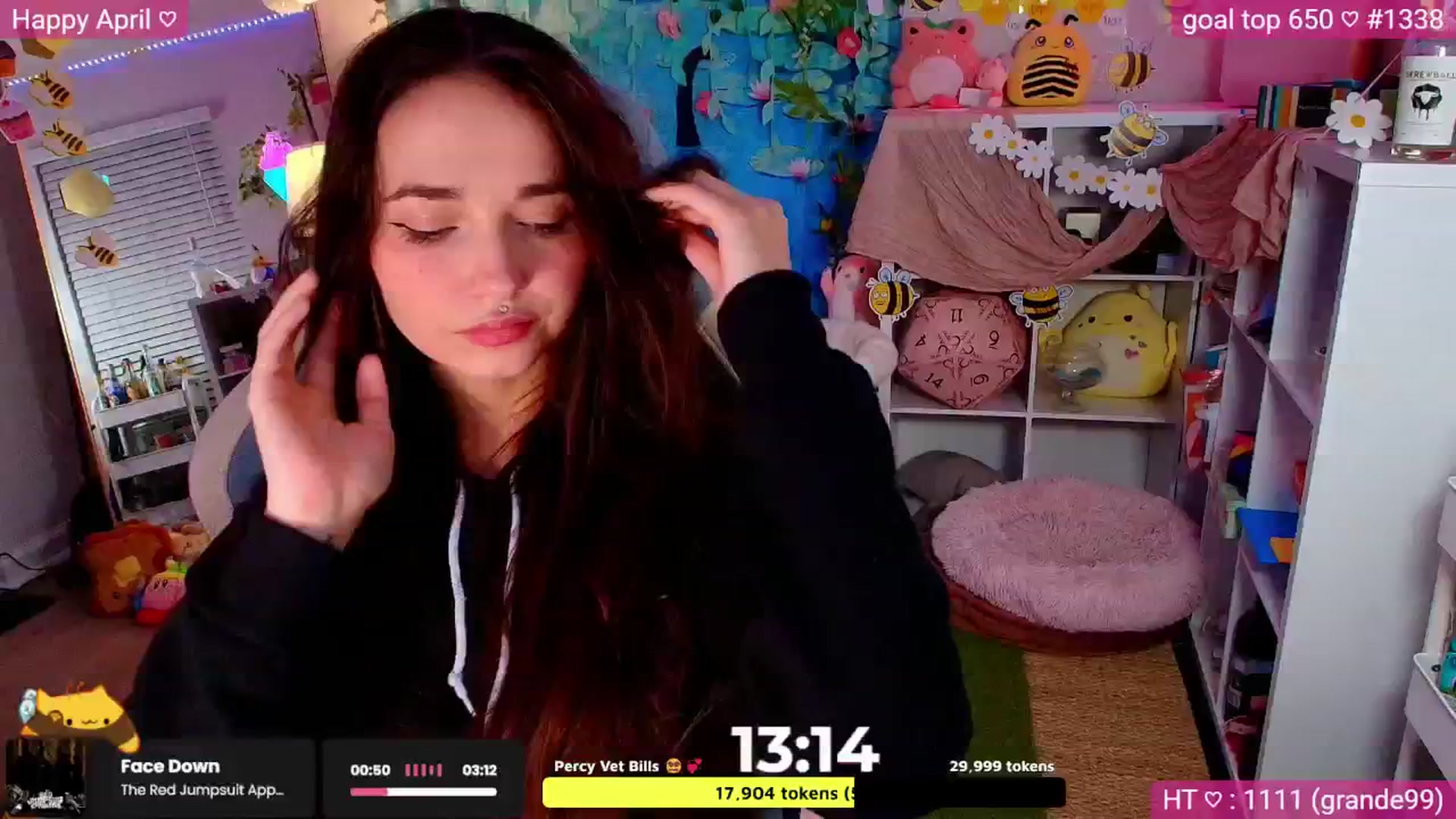 Gallery image thumbnail from Nym_x's myfreecams stream on, 04/12/2026, 03:28 image 16 of 20