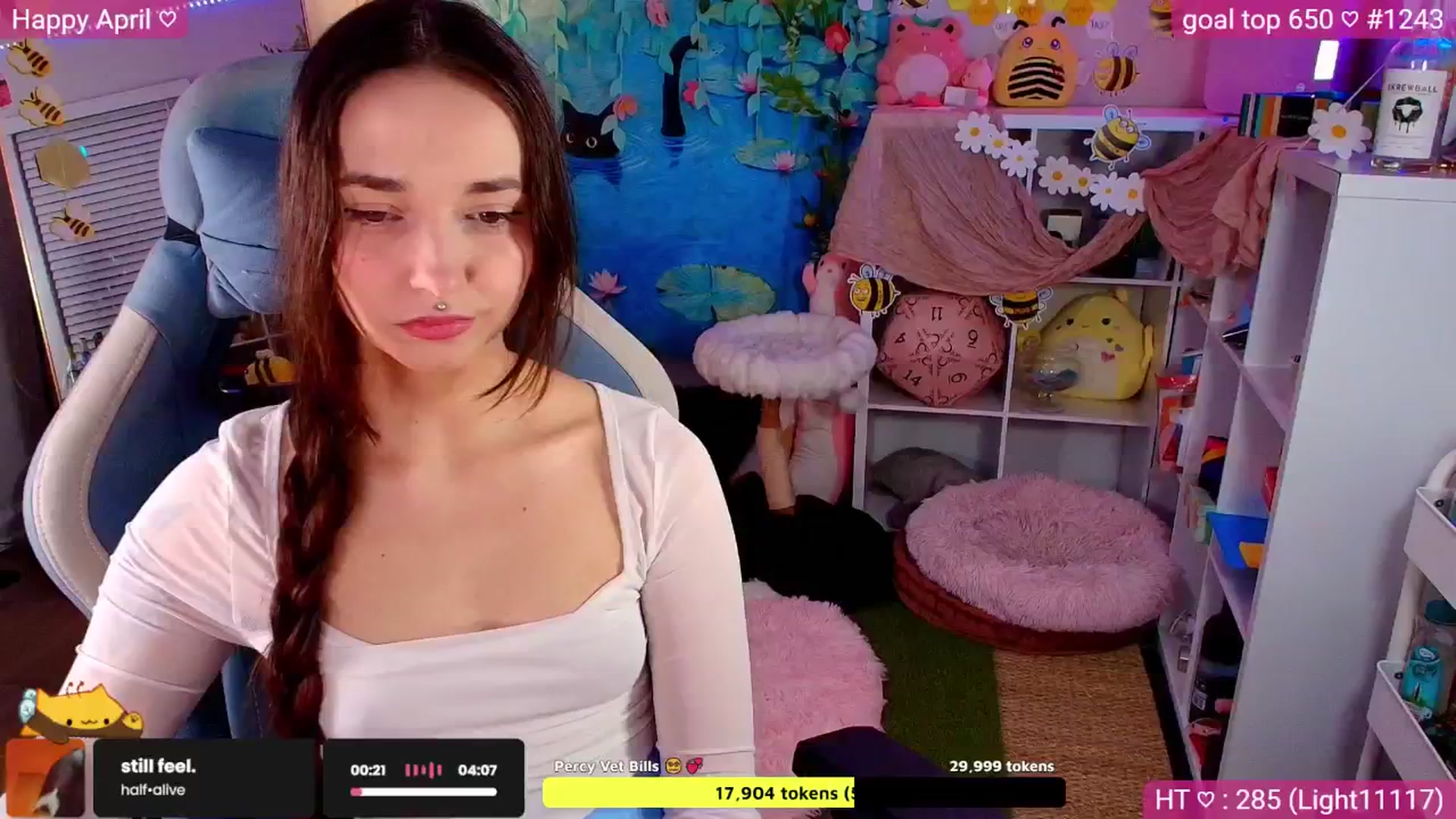 Gallery image thumbnail from Nym_x's myfreecams stream on, 04/13/2026, 03:57 image 18 of 20