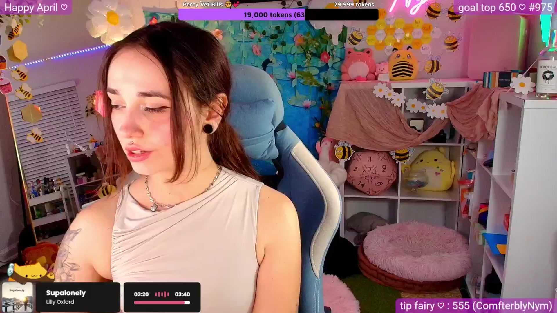 Gallery image thumbnail from Nym_x's myfreecams stream on, 04/18/2026, 03:49 image 14 of 20