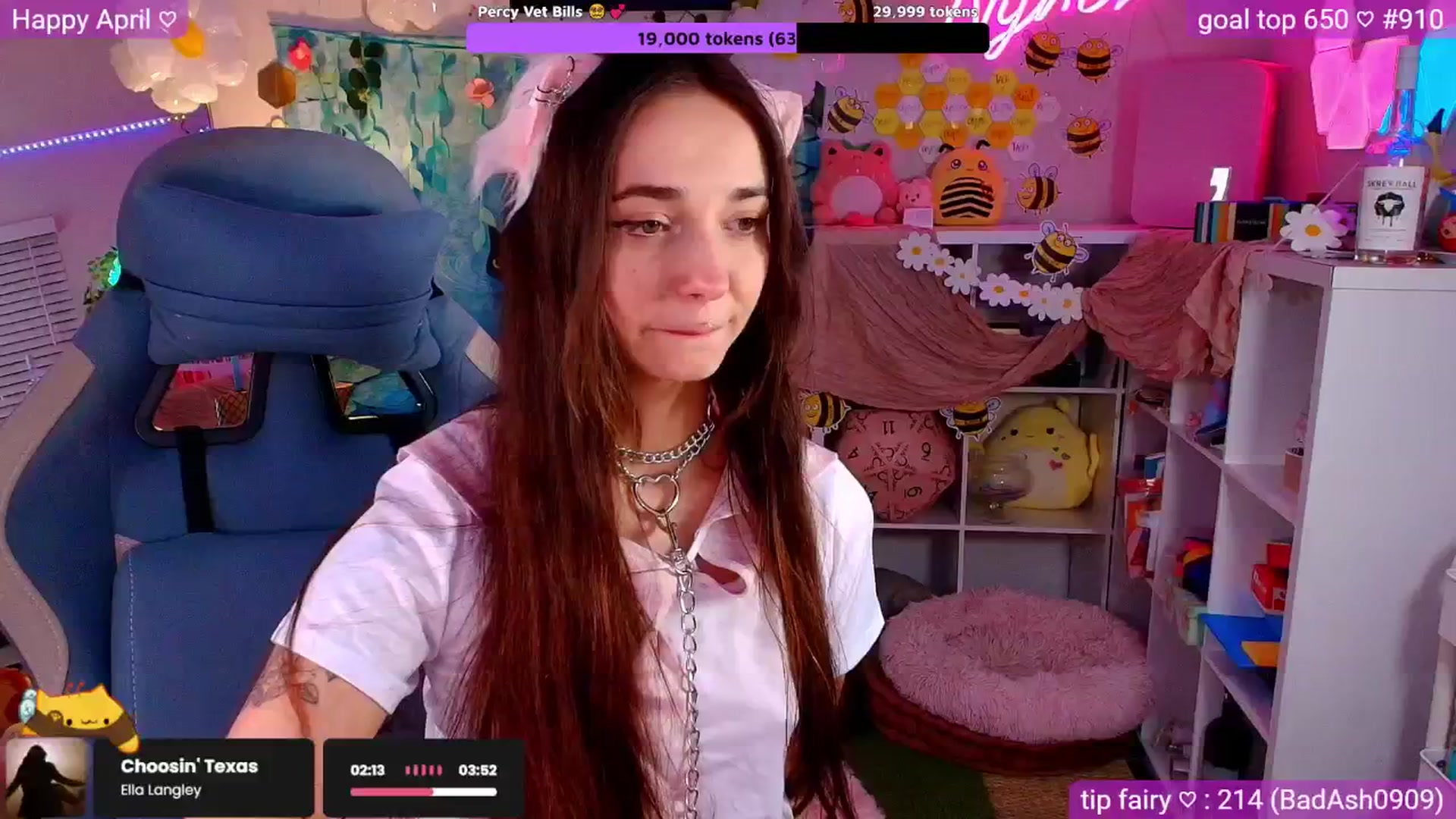 Gallery image thumbnail from Nym_x's myfreecams stream on, 04/19/2026, 04:52 image 12 of 20