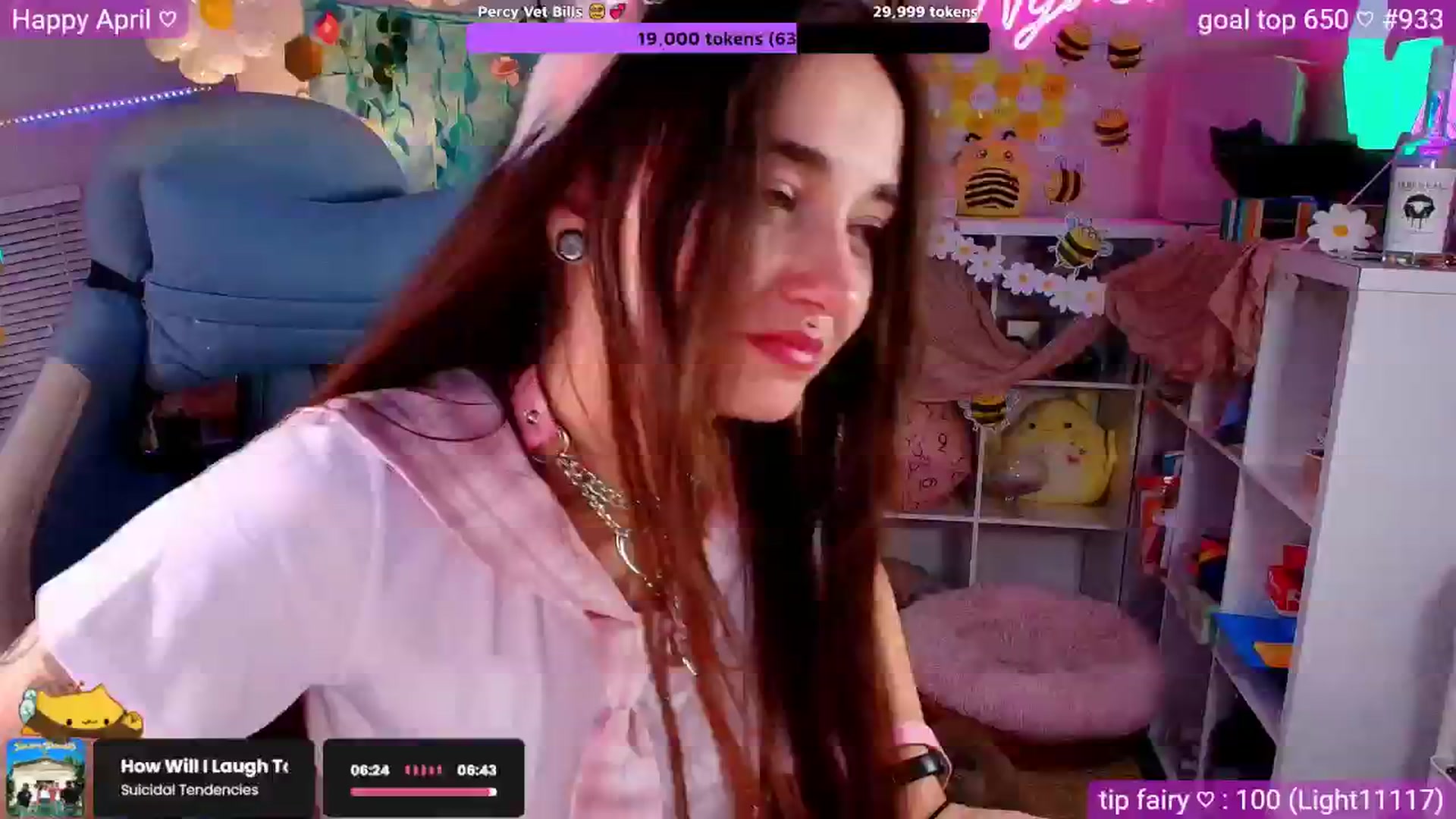 Gallery image thumbnail from Nym_x's myfreecams stream on, 04/19/2026, 04:52 image 4 of 20