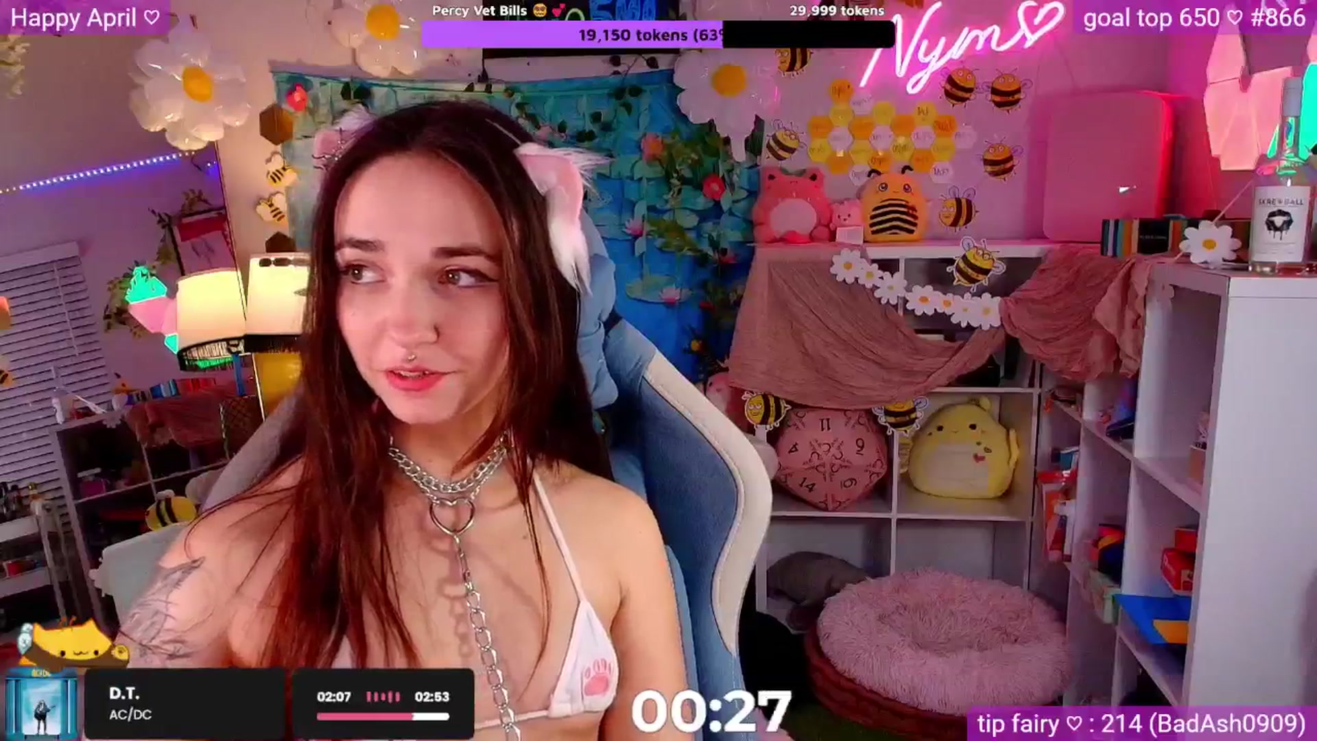 Gallery image thumbnail from Nym_x's myfreecams stream on, 04/19/2026, 05:10 image 19 of 20