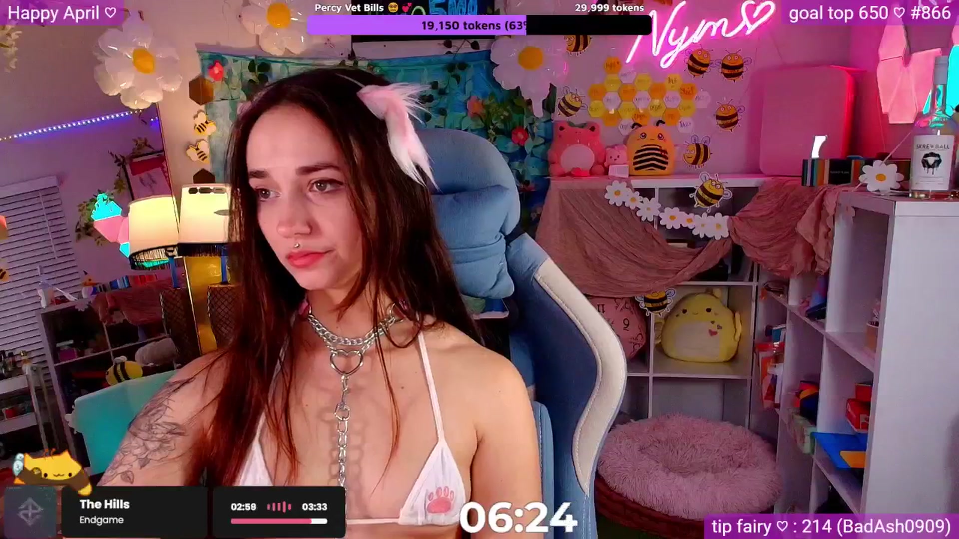 Gallery image thumbnail from Nym_x's myfreecams stream on, 04/19/2026, 05:10 image 12 of 20