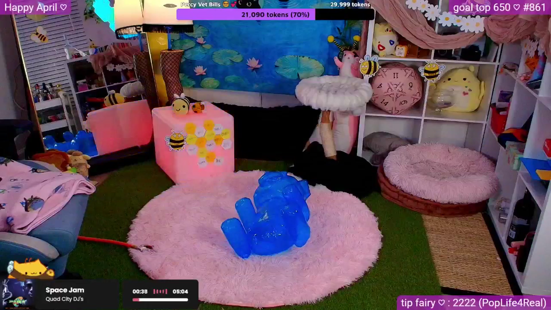 Gallery image thumbnail from Nym_x's myfreecams stream on, 04/27/2026, 04:05 image 7 of 20