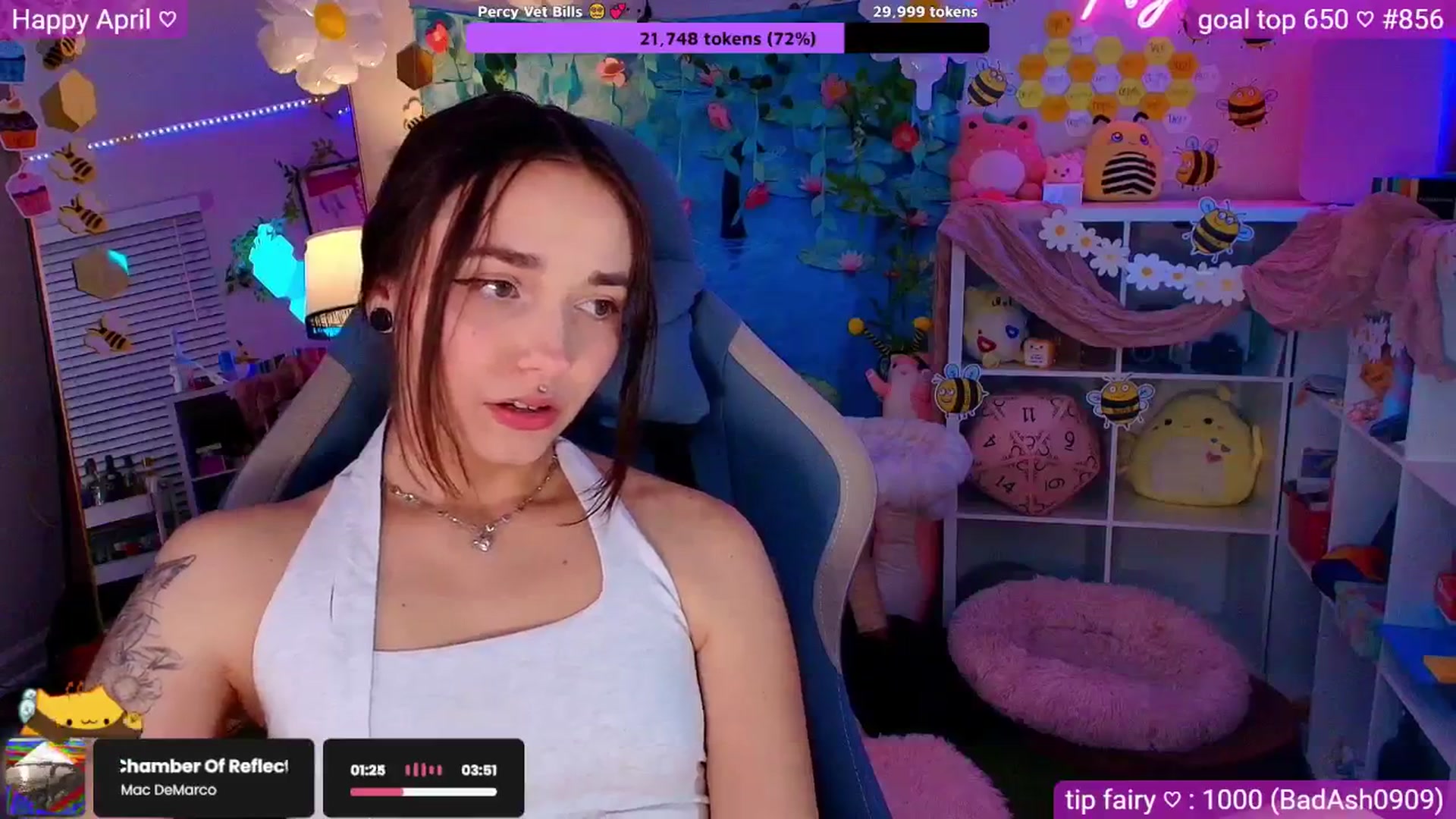 Gallery image thumbnail from Nym_x's myfreecams stream on, 04/30/2026, 04:31 image 13 of 20