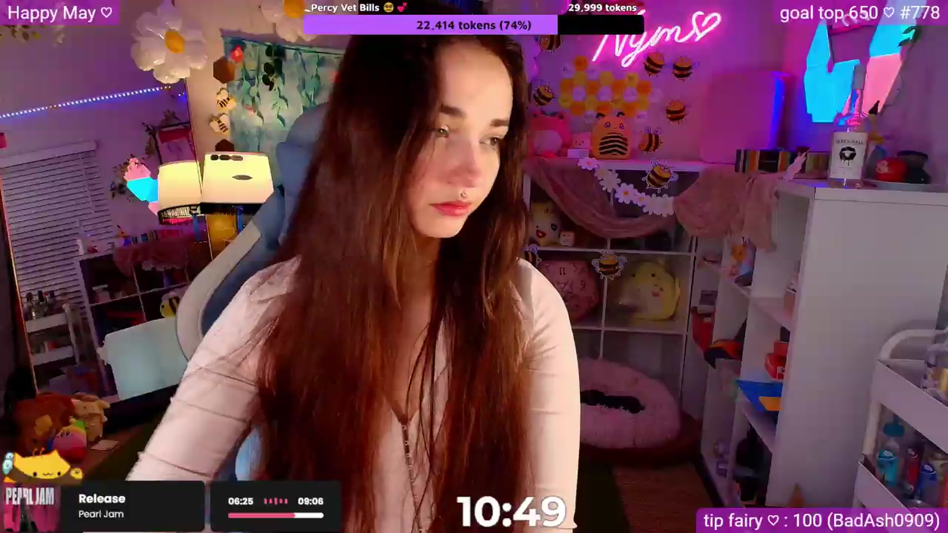 Gallery image thumbnail from Nym_x's myfreecams stream on, 05/10/2026, 03:22 image 8 of 20