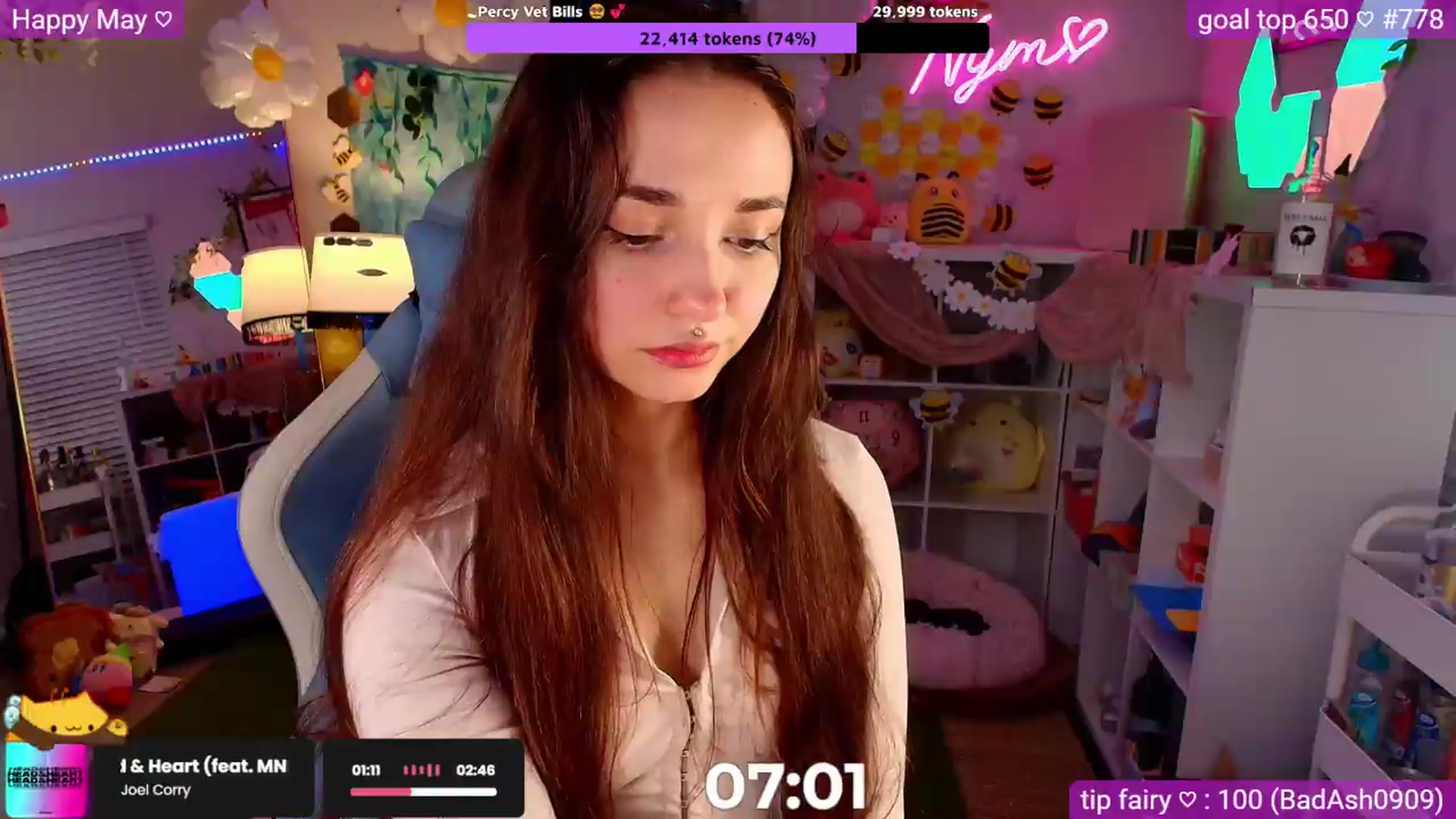 Gallery image thumbnail from Nym_x's myfreecams stream on, 05/10/2026, 03:22 image 12 of 20