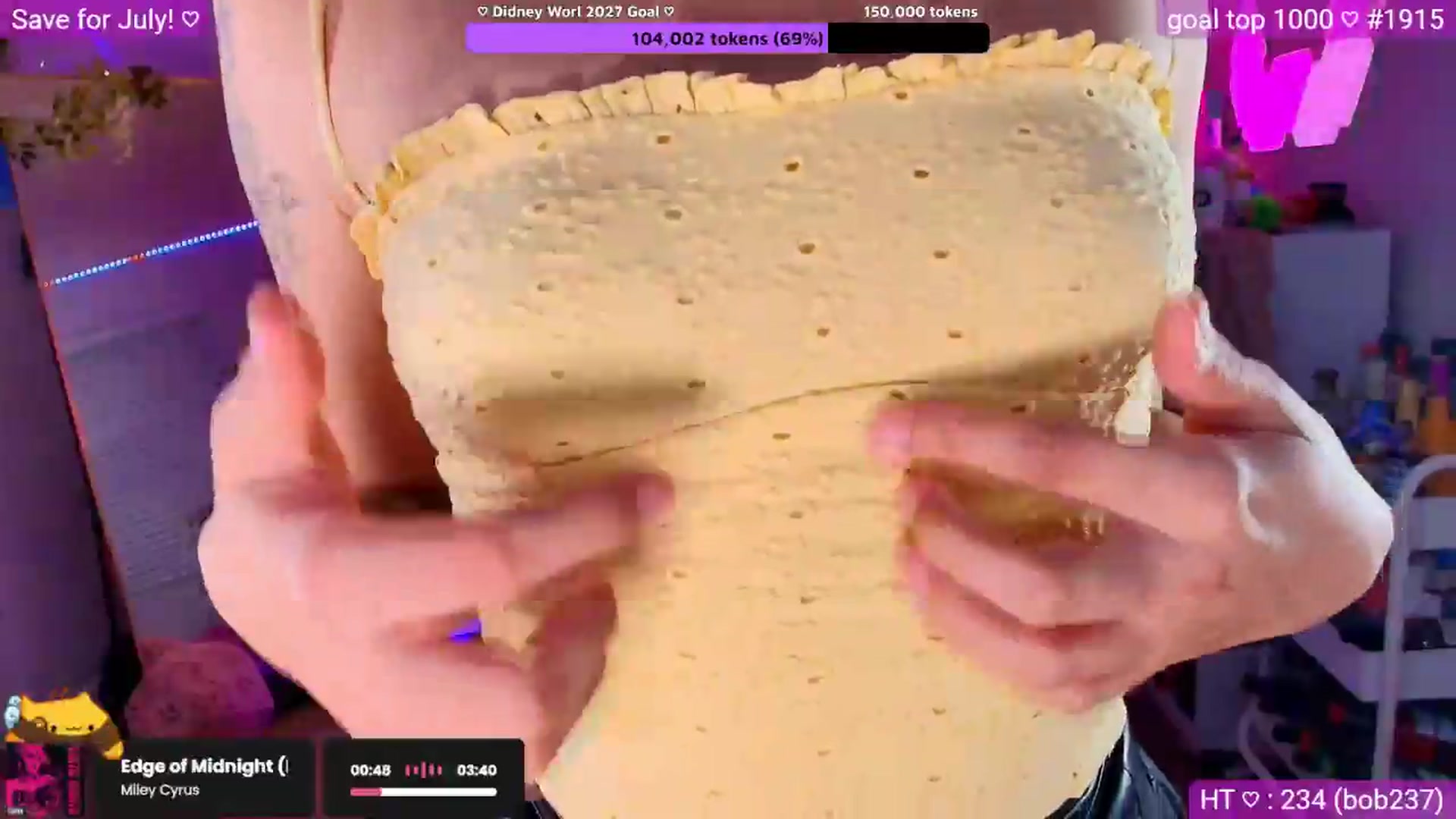 Gallery image thumbnail from Nym_x's myfreecams stream on, 06/06/2026, 02:04 image 17 of 20