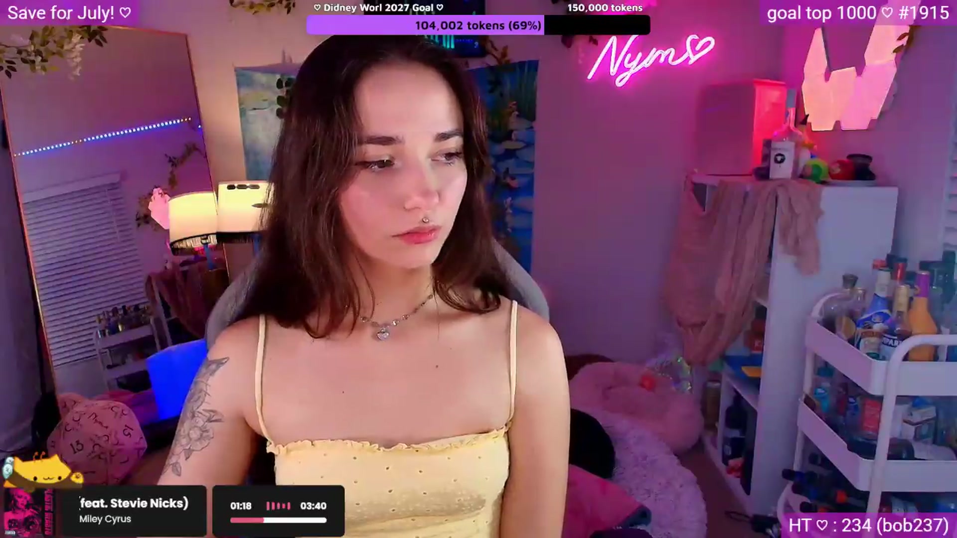 Gallery image thumbnail from Nym_x's myfreecams stream on, 06/06/2026, 02:04 image 18 of 20