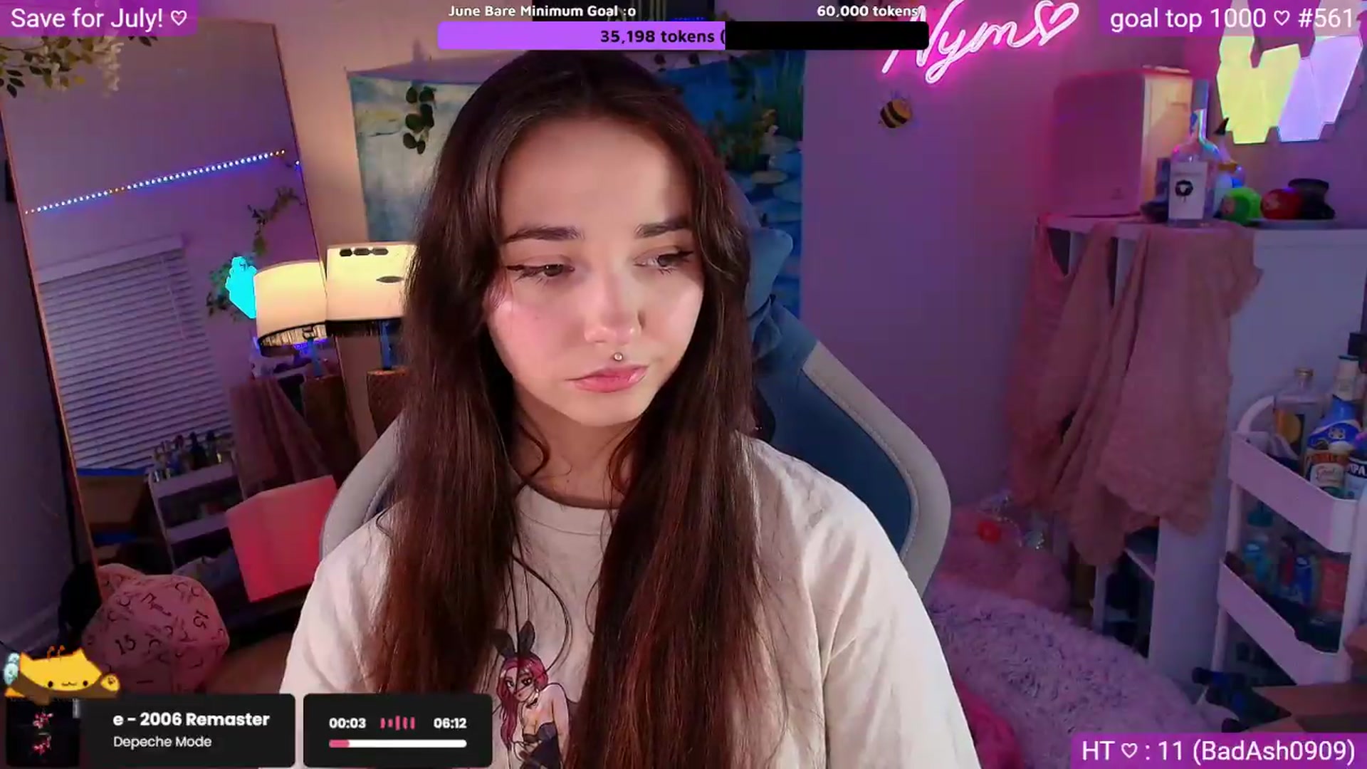 Gallery image thumbnail from Nym_x's myfreecams stream on, 06/15/2026, 04:07 image 6 of 20