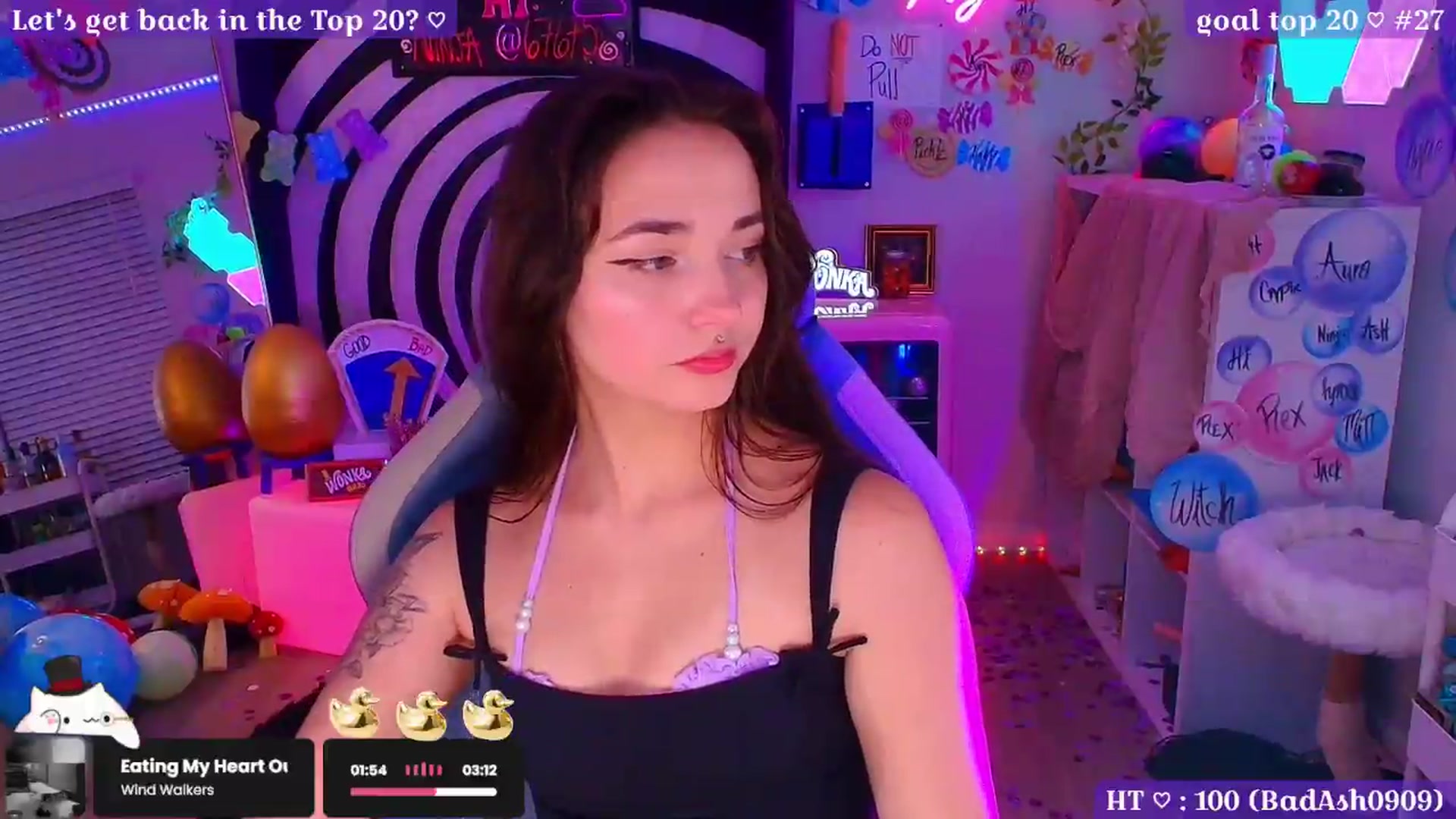 Gallery image thumbnail from Nym_x's myfreecams stream on, 07/22/2026, 04:35 image 12 of 20