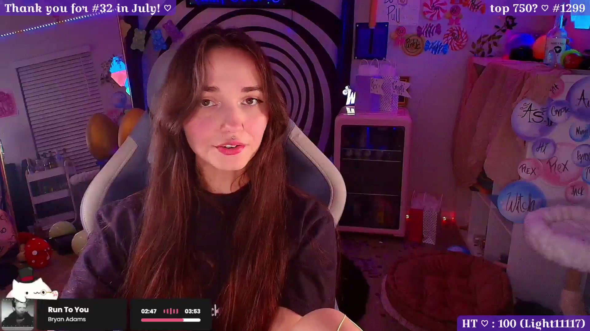 Gallery image thumbnail from Nym_x's myfreecams stream on, 08/27/2026, 04:45 image 11 of 20