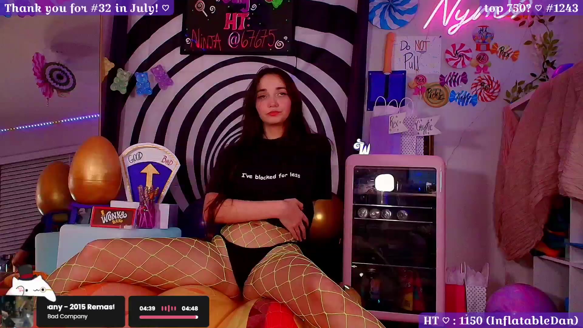 Gallery image thumbnail from Nym_x's myfreecams stream on, 08/27/2026, 04:45 image 15 of 20