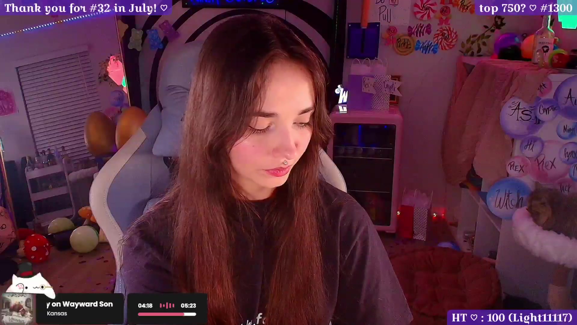 Gallery image thumbnail from Nym_x's myfreecams stream on, 08/27/2026, 04:45 image 8 of 20