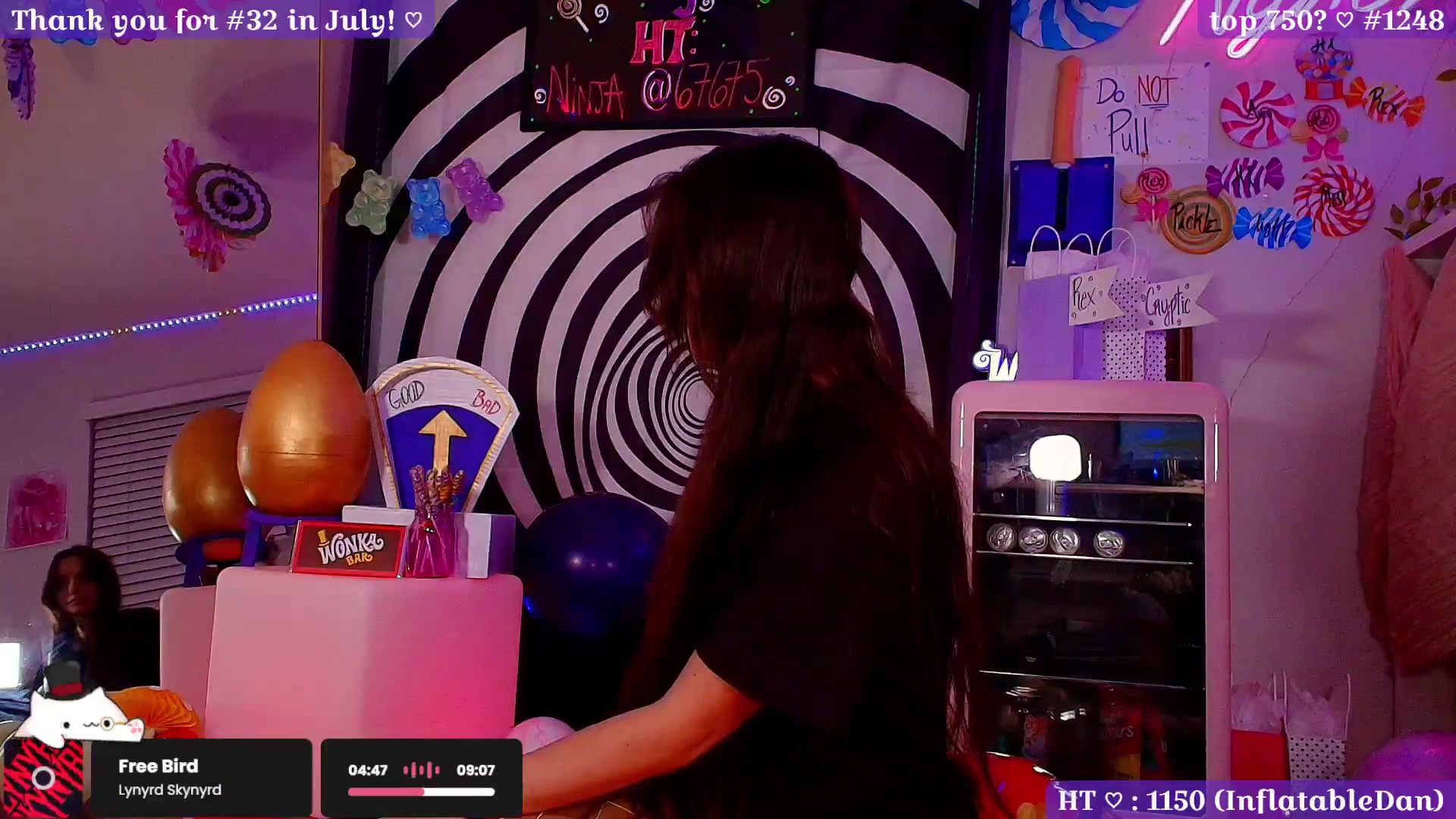Gallery image thumbnail from Nym_x's myfreecams stream on, 08/27/2026, 04:45 image 14 of 20