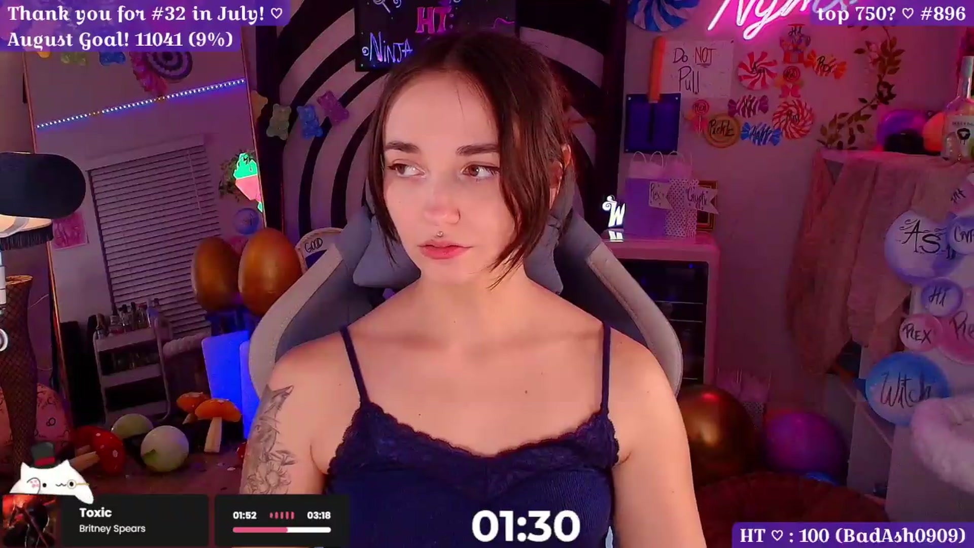 Gallery image thumbnail from Nym_x's myfreecams stream on, 08/30/2026, 04:22 image 12 of 20