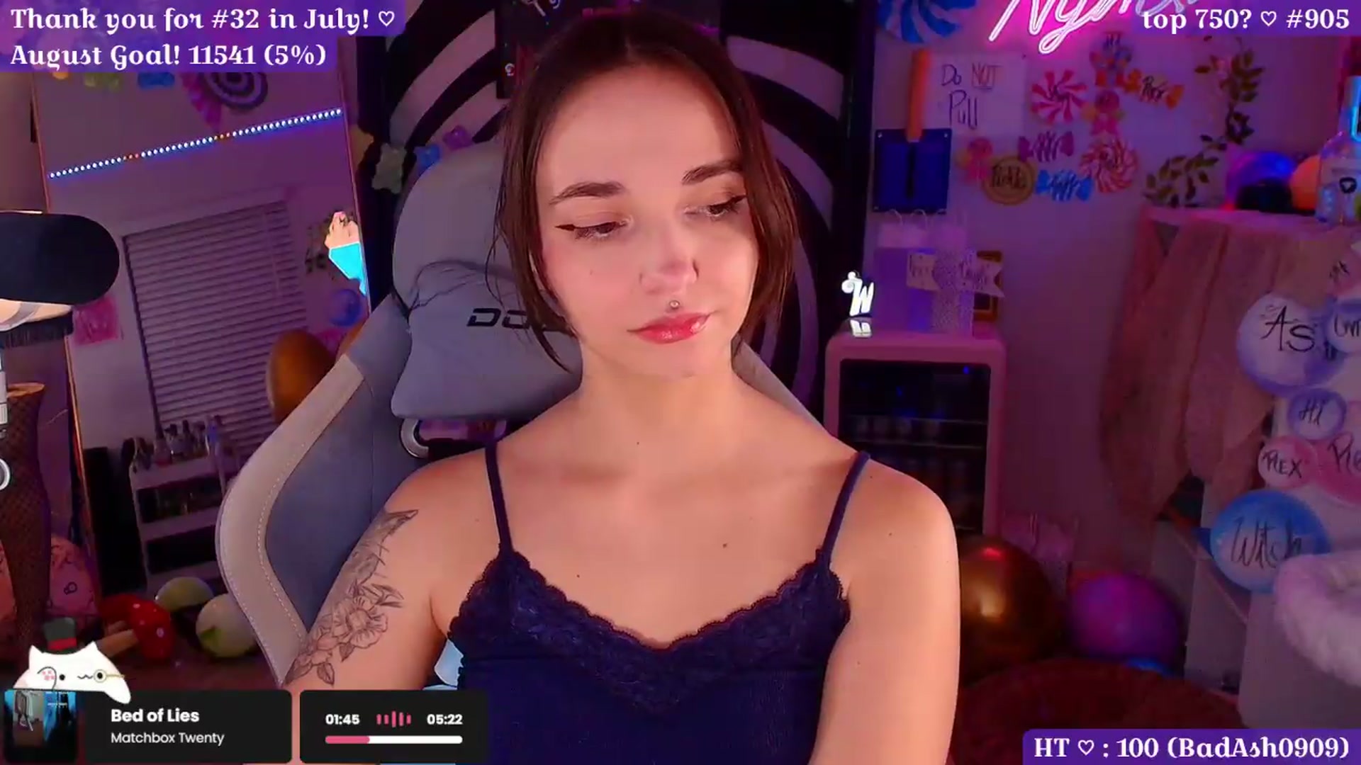 Gallery image thumbnail from Nym_x's myfreecams stream on, 08/30/2026, 04:22 image 9 of 20