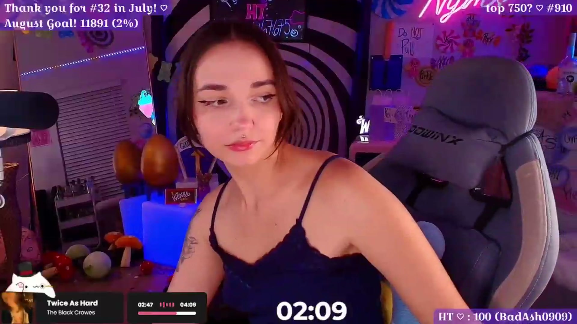 Gallery image thumbnail from Nym_x's myfreecams stream on, 08/30/2026, 04:22 image 6 of 20