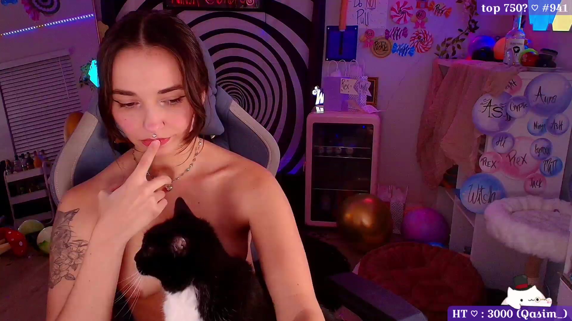 Gallery image thumbnail from Nym_x's myfreecams stream on, 09/05/2026, 04:07 image 12 of 20