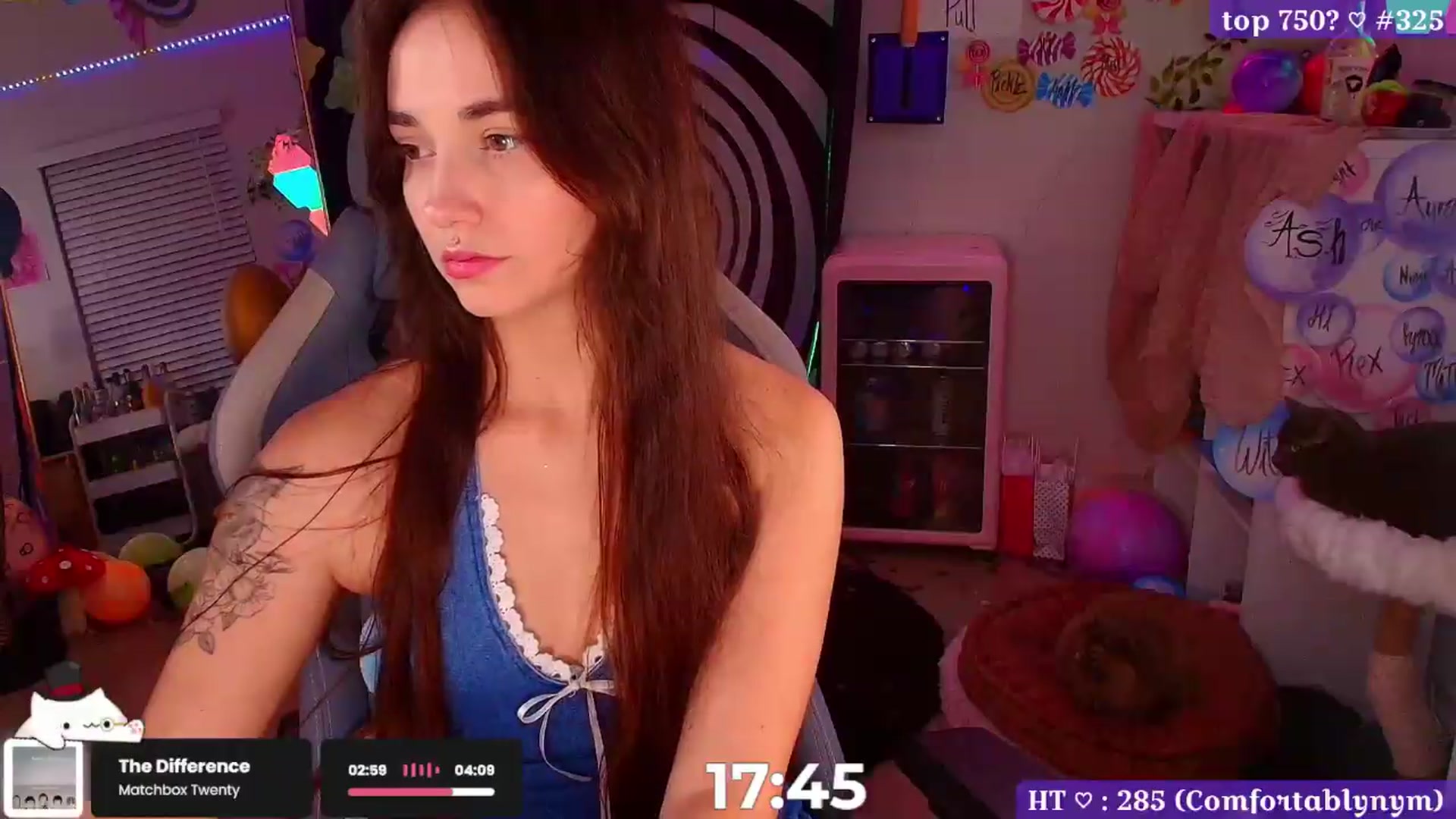 Gallery image thumbnail from Nym_x's myfreecams stream on, 09/12/2026, 02:07 image 4 of 20