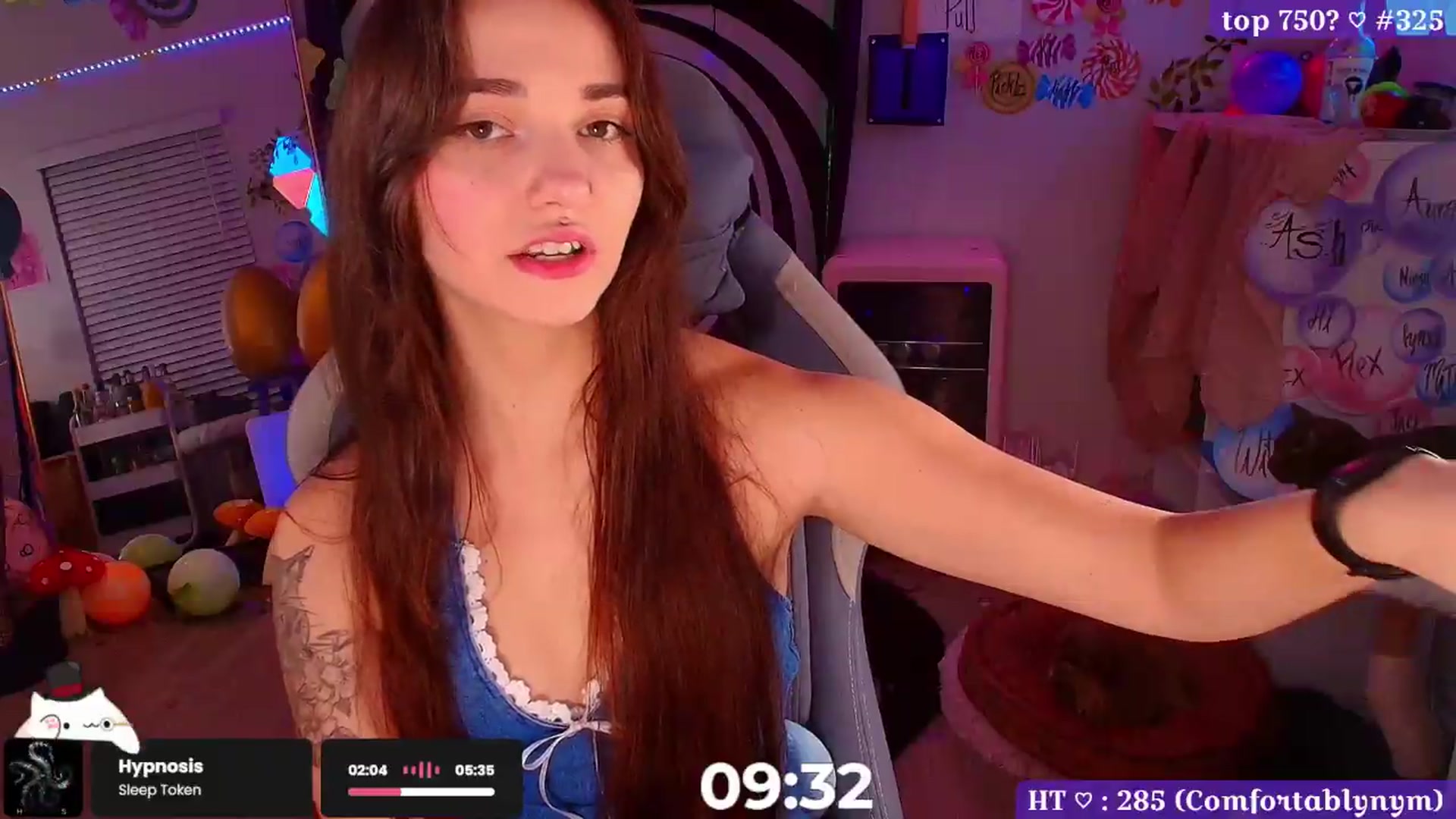 Gallery image thumbnail from Nym_x's myfreecams stream on, 09/12/2026, 02:07 image 11 of 20