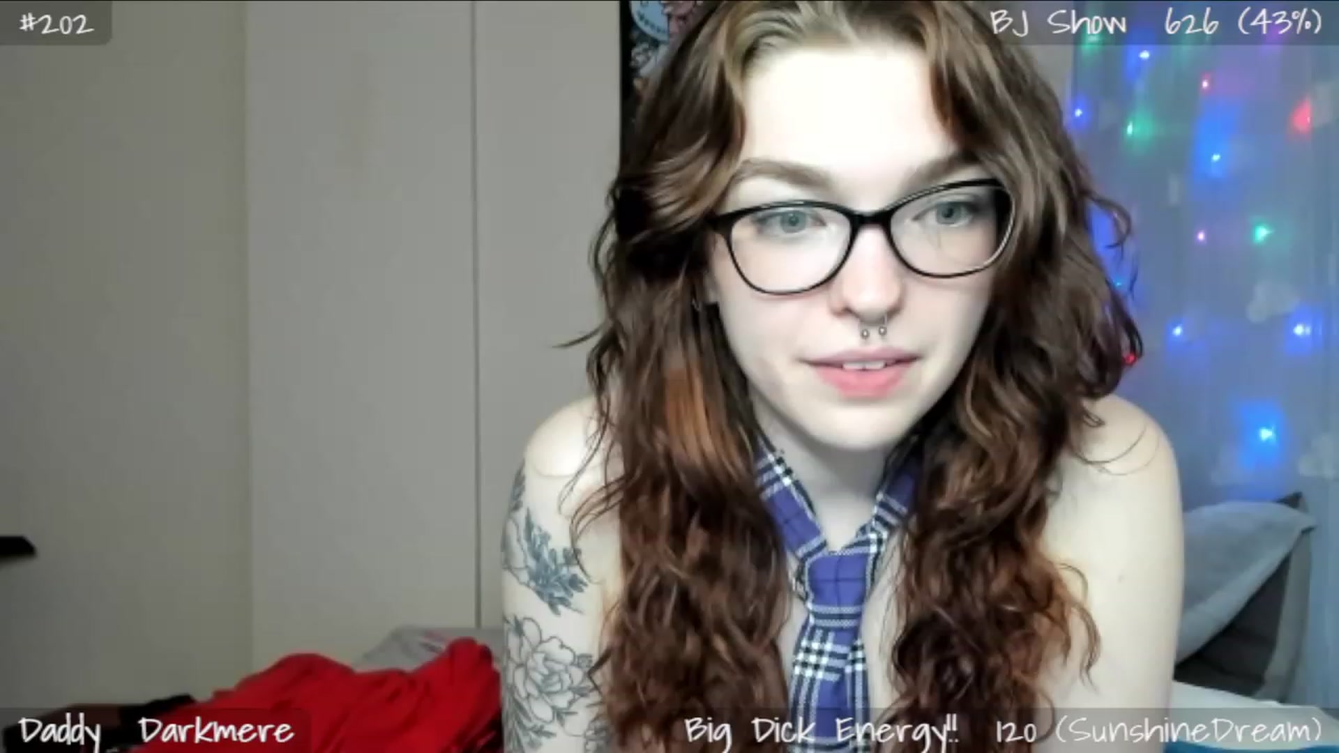 Gallery image thumbnail from NymphNova's myfreecams stream on, 04/08/2023, 10:40 image 18 of 20