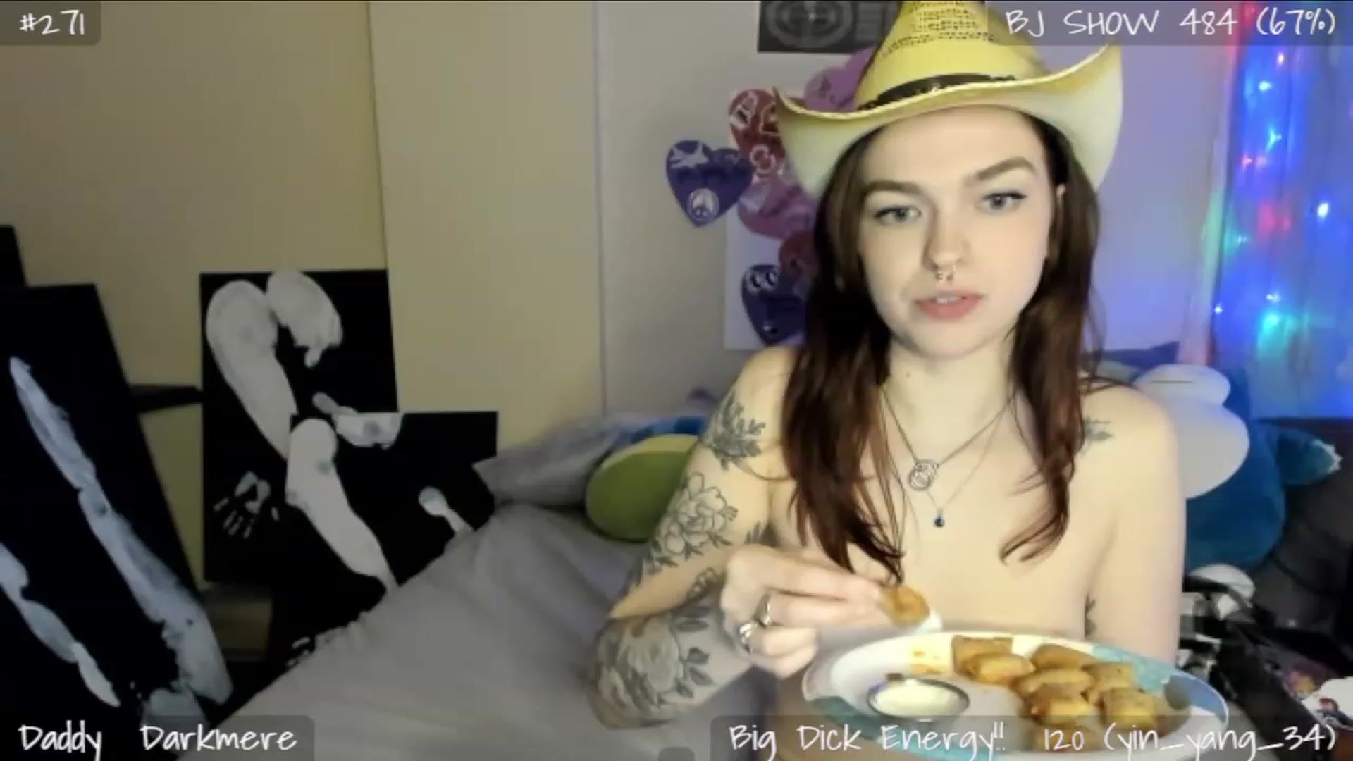 Gallery image thumbnail from NymphNova's myfreecams stream on, 04/16/2023, 10:48 image 12 of 20