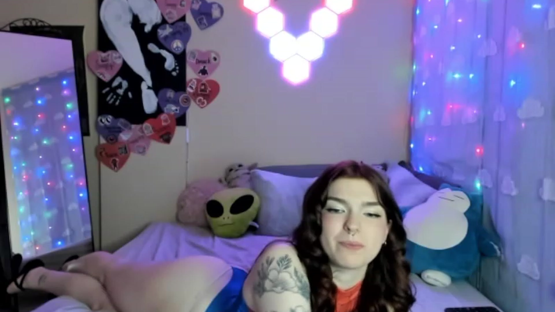 Gallery image thumbnail from NymphNova's myfreecams stream on, 04/19/2023, 08:04 image 20 of 20