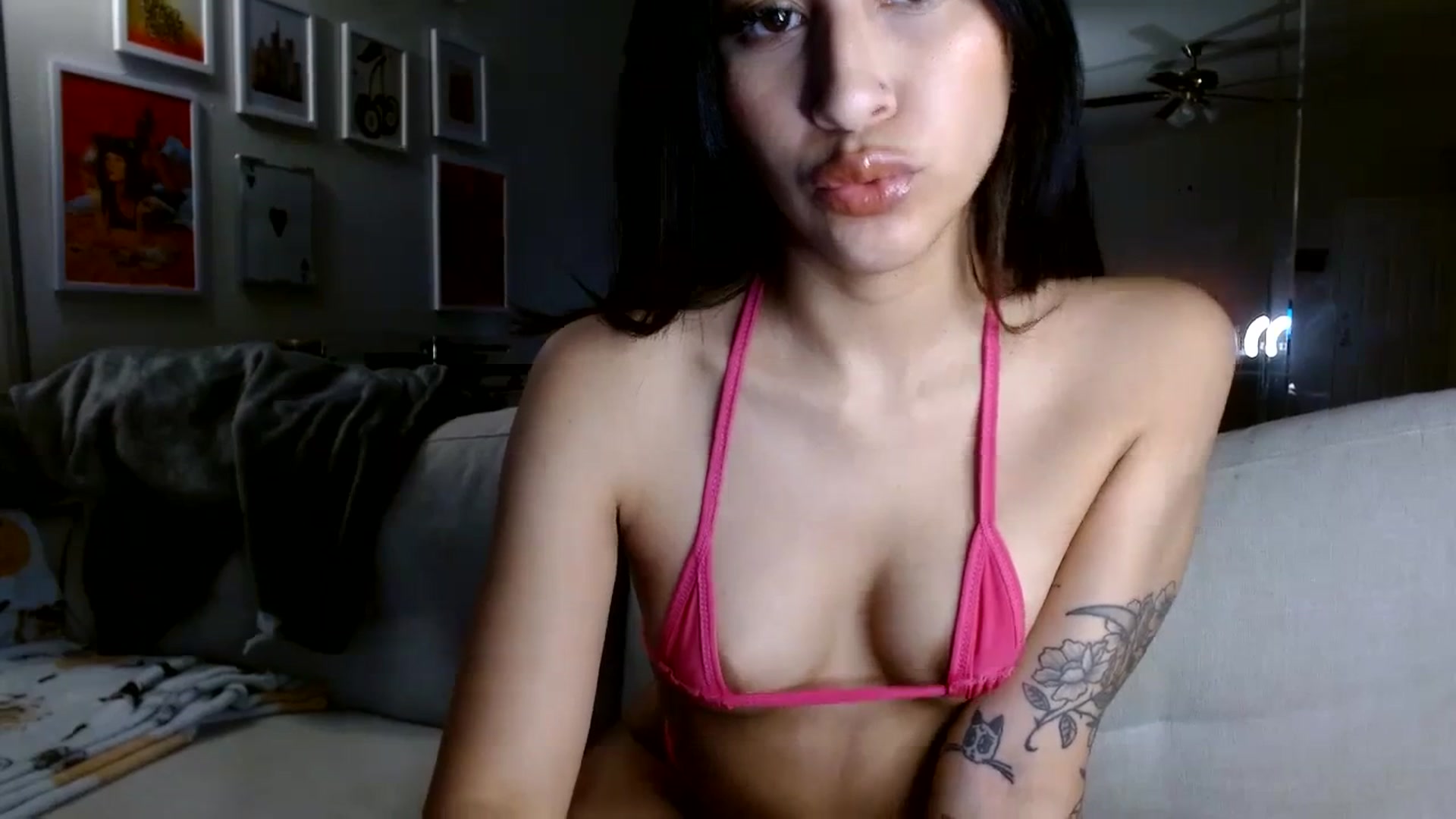 Gallery image thumbnail from Nymph_888's myfreecams stream on, 09/29/2023, 10:25 image 15 of 20