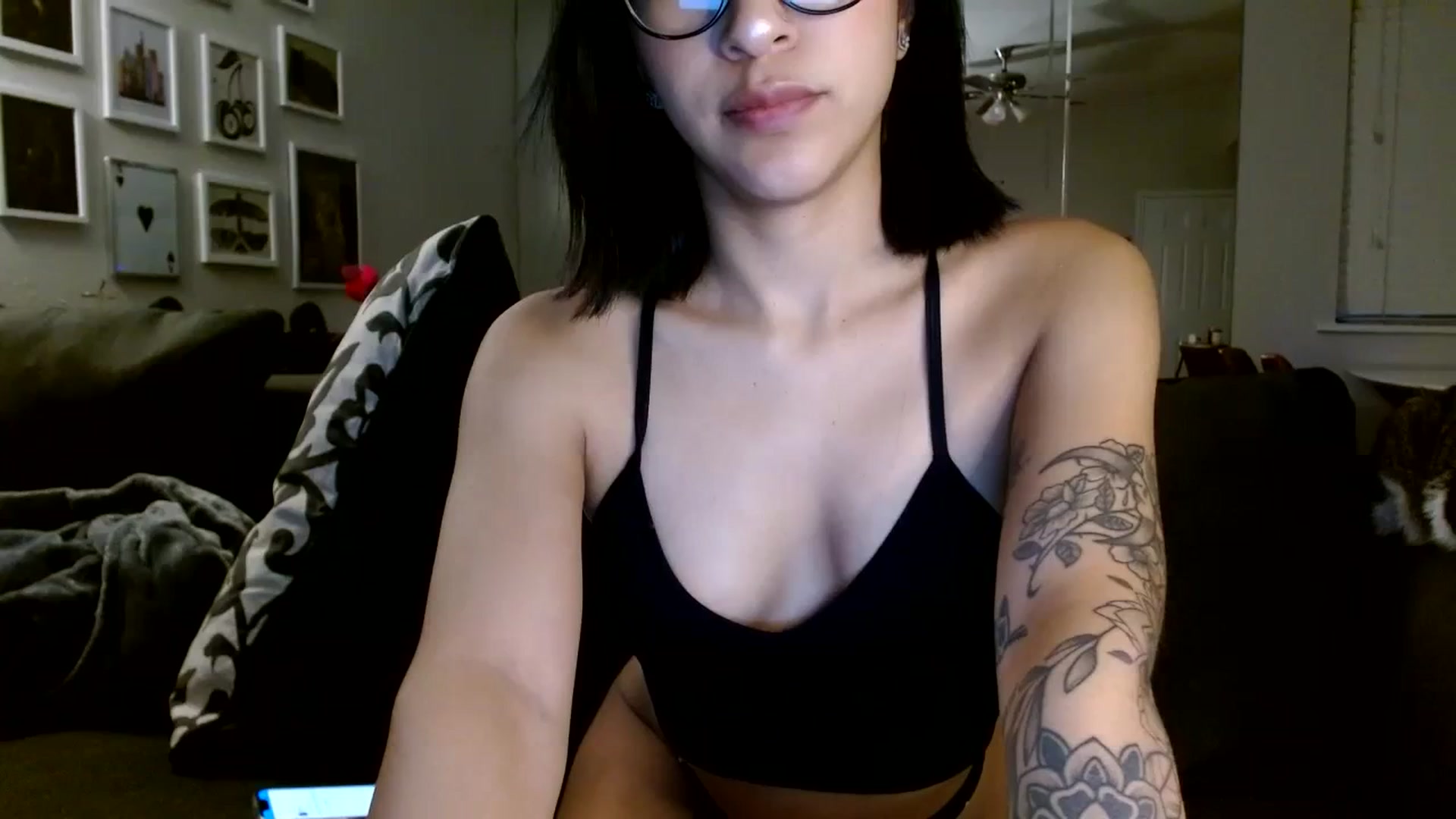 Gallery image thumbnail from Nymph_888's myfreecams stream on, 01/07/2024, 09:54 image 11 of 20